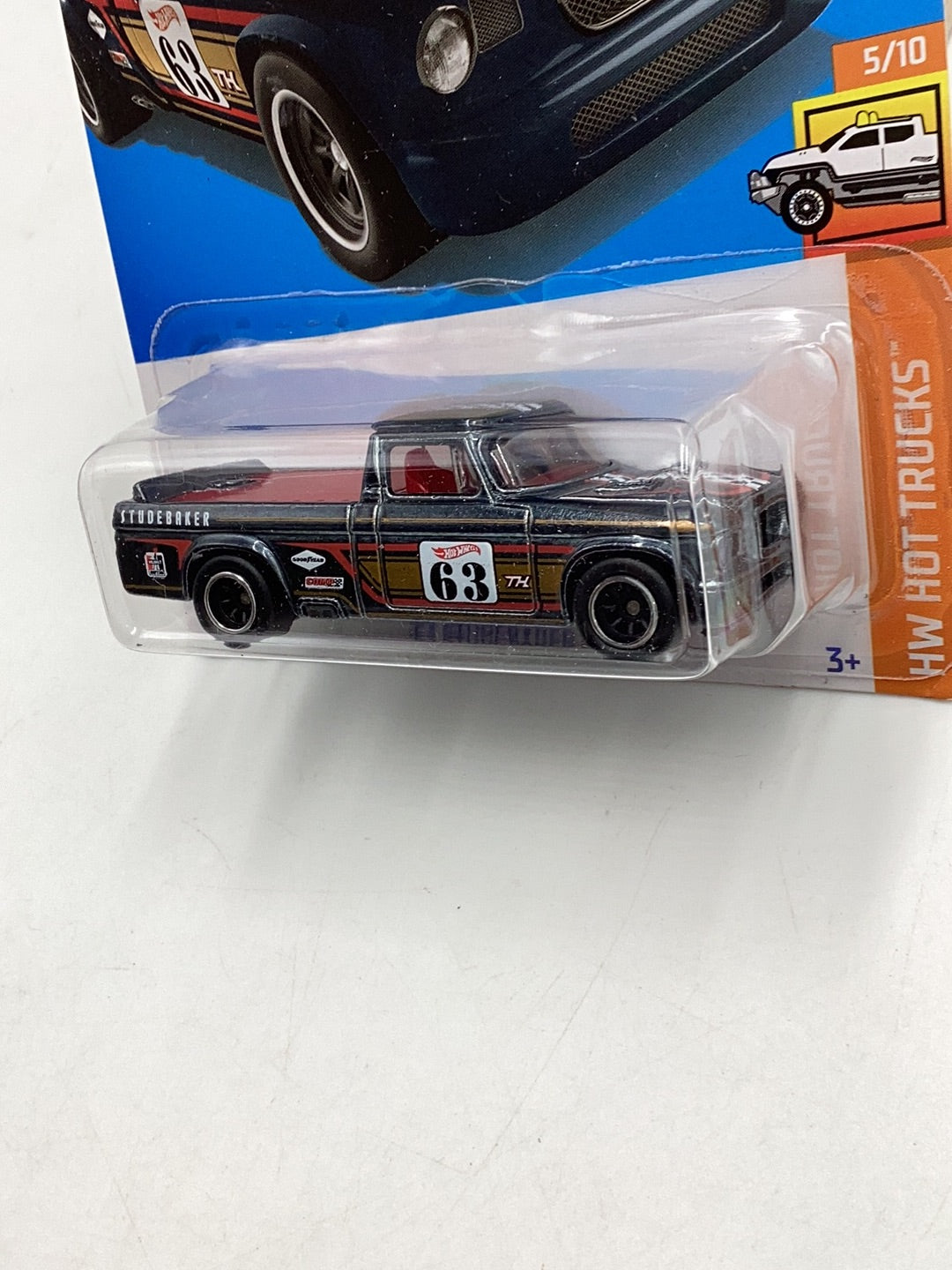 2022 hot wheels super treasure hunt #93 63 Studebaker Champ W/ Protector