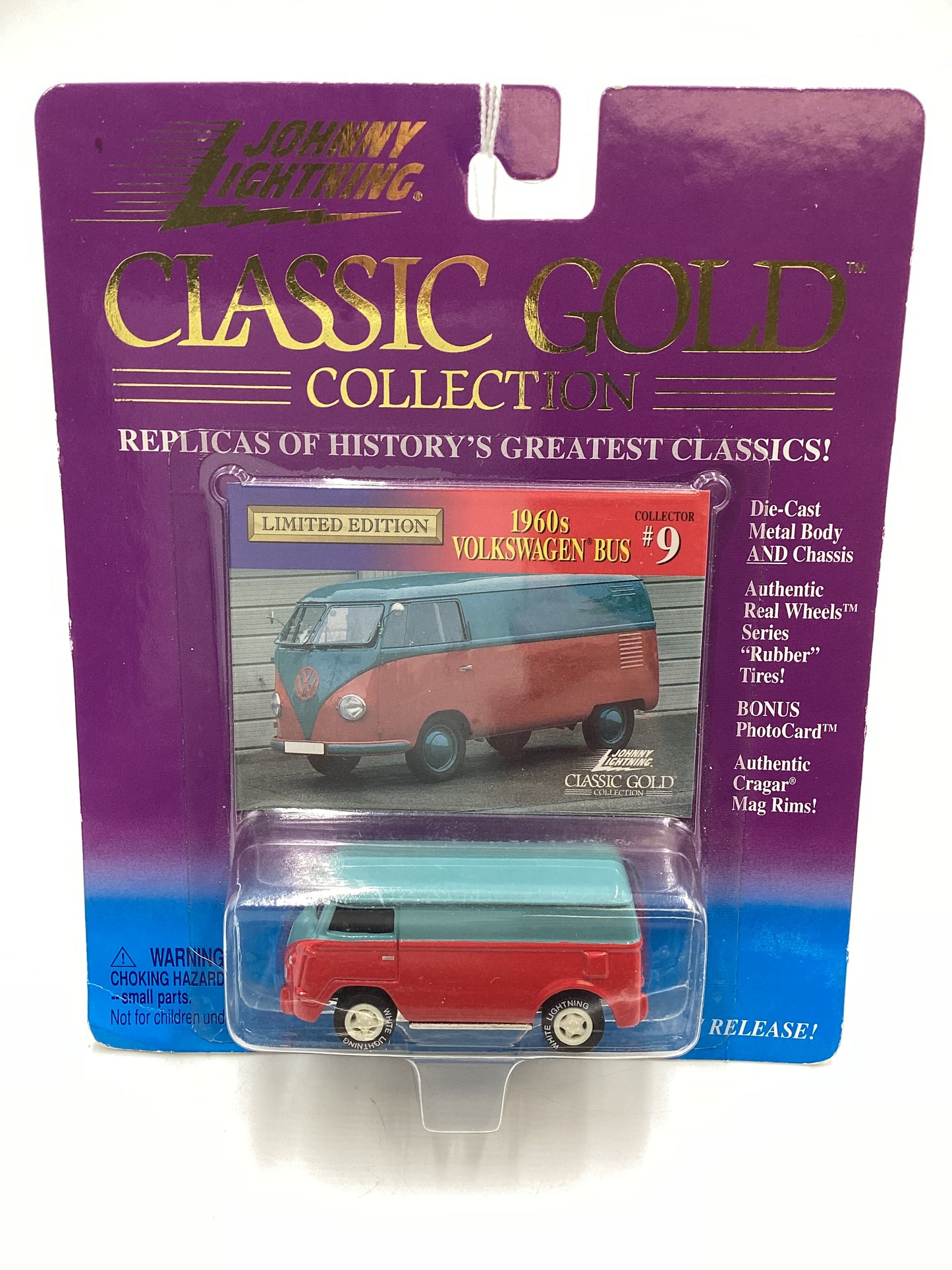 Johnny Lightning Classic Gold Collection Collector #9 1960’s Volkswagen Bus Red/Blue White Lightning Chase