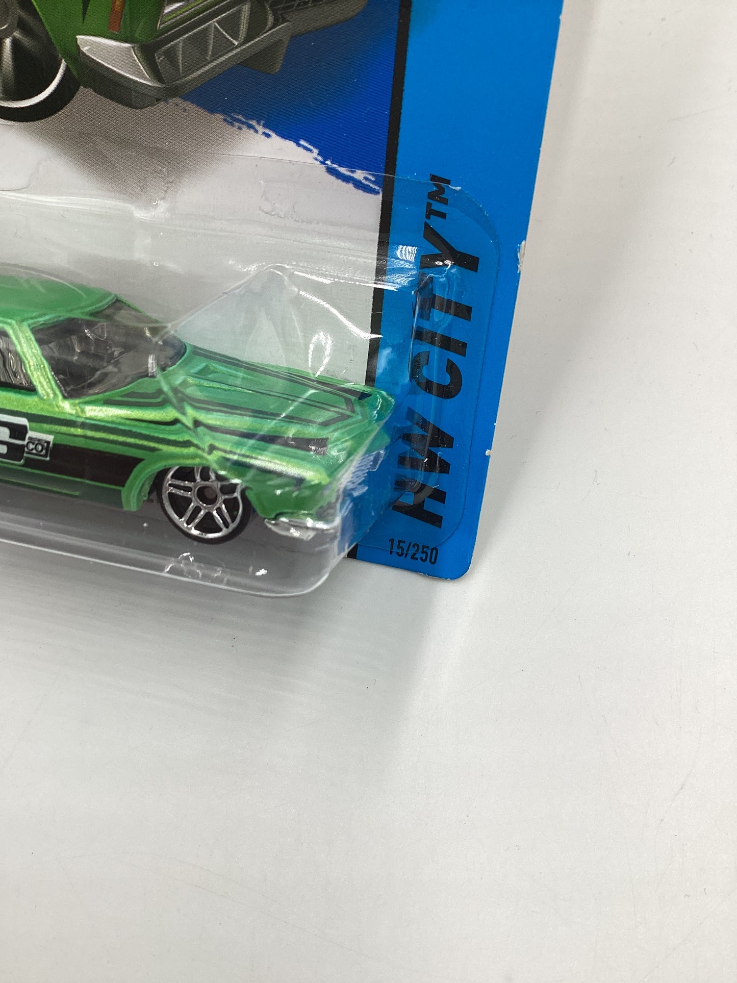 2015 Hot wheels HW City #15 Green 1971 Buick Riviera 52i