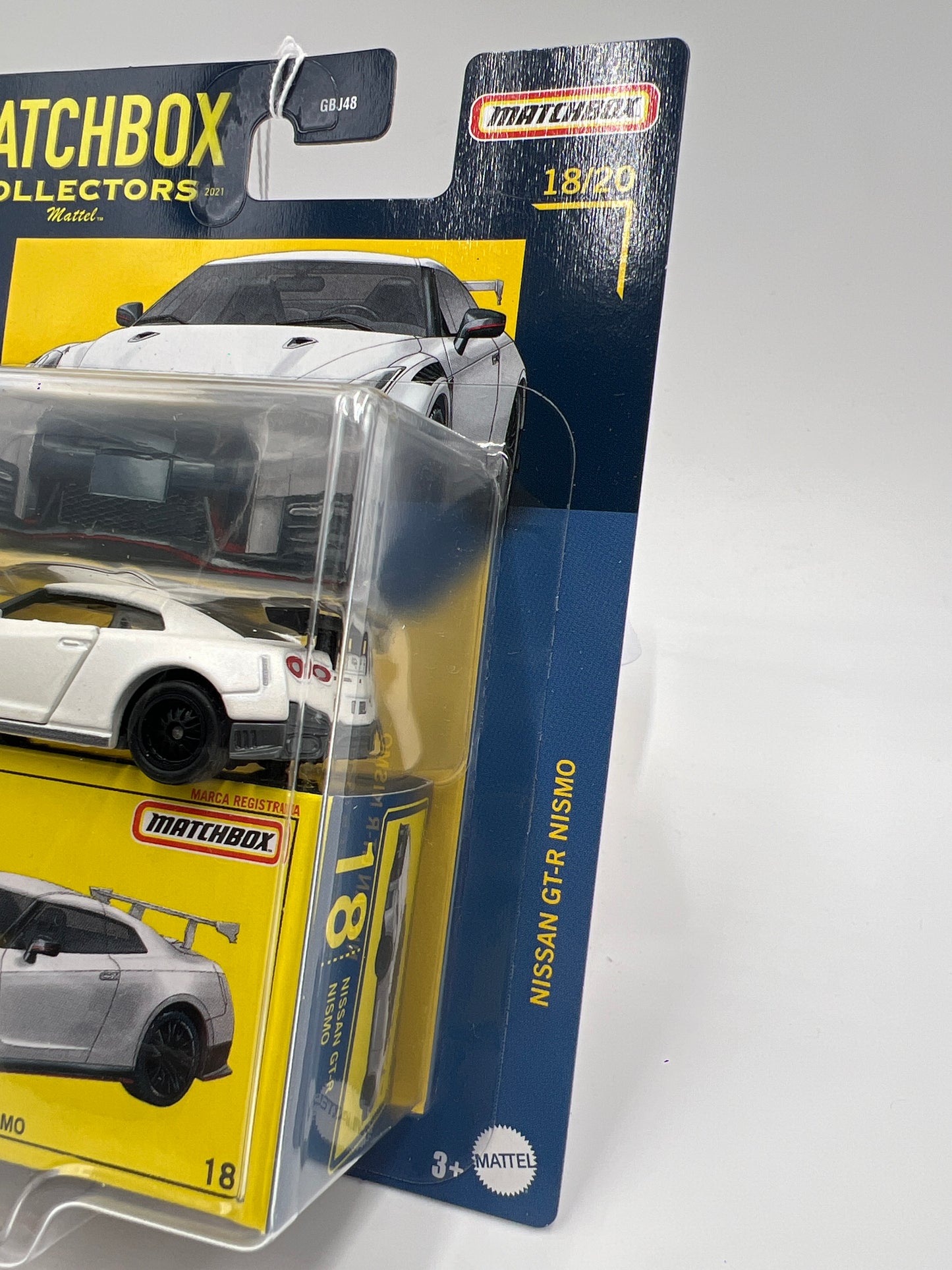 Matchbox Collectors #18 Nissan GT-R Nismo White