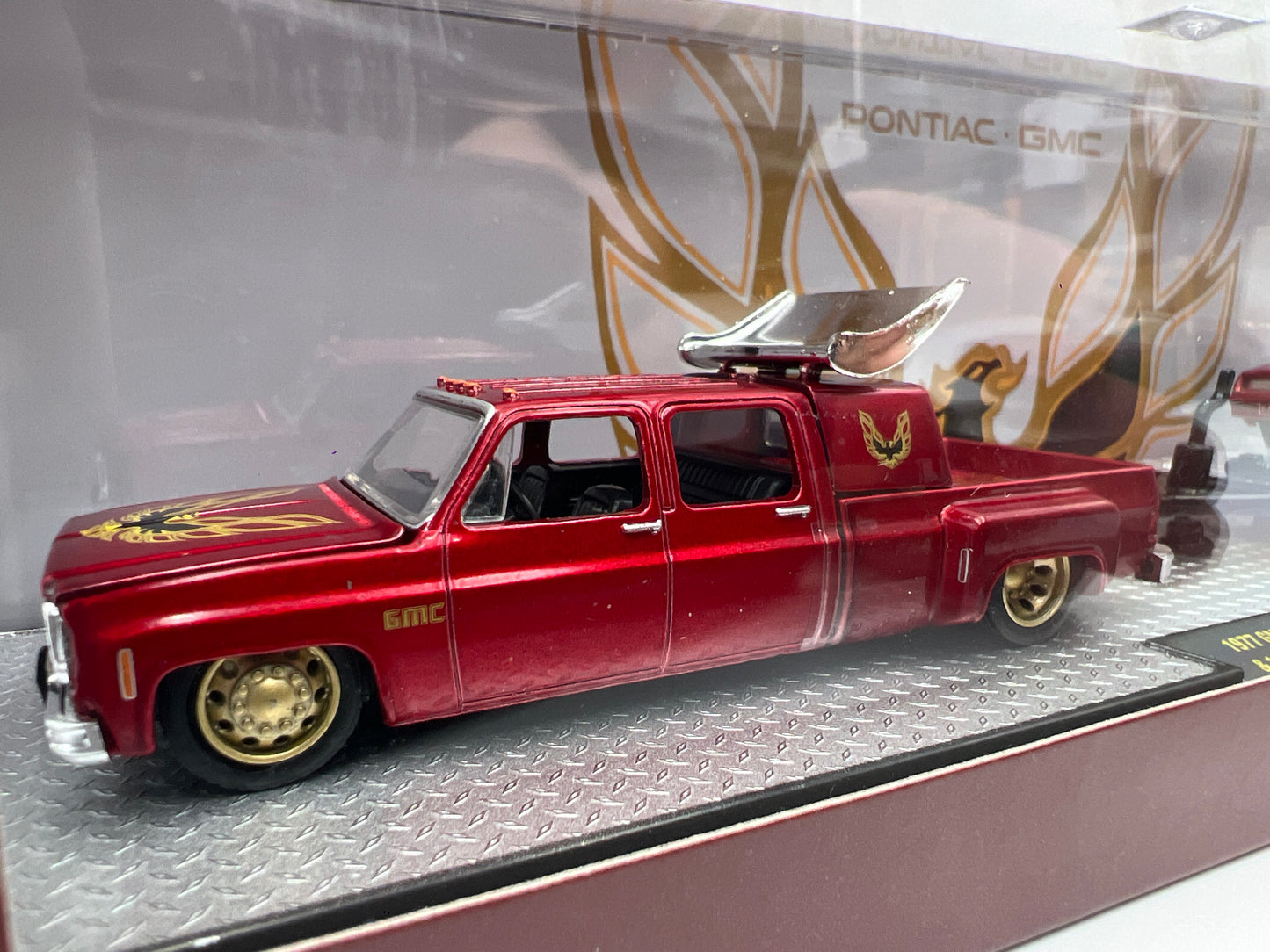 M2 Machines Haulers R96 1977 GMC Sierra 3500 Custom & 1977 Pontiac Firebird Trans Am