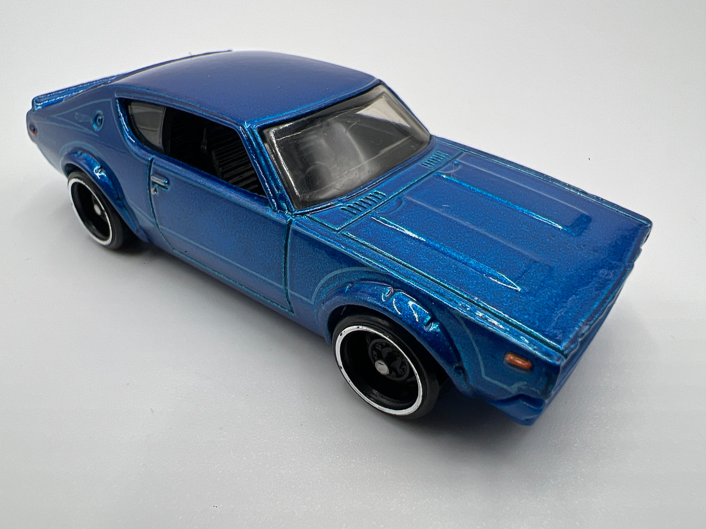 Hot Wheels 1/64 Nissan Skyline 2000 GT-R Blue Loose