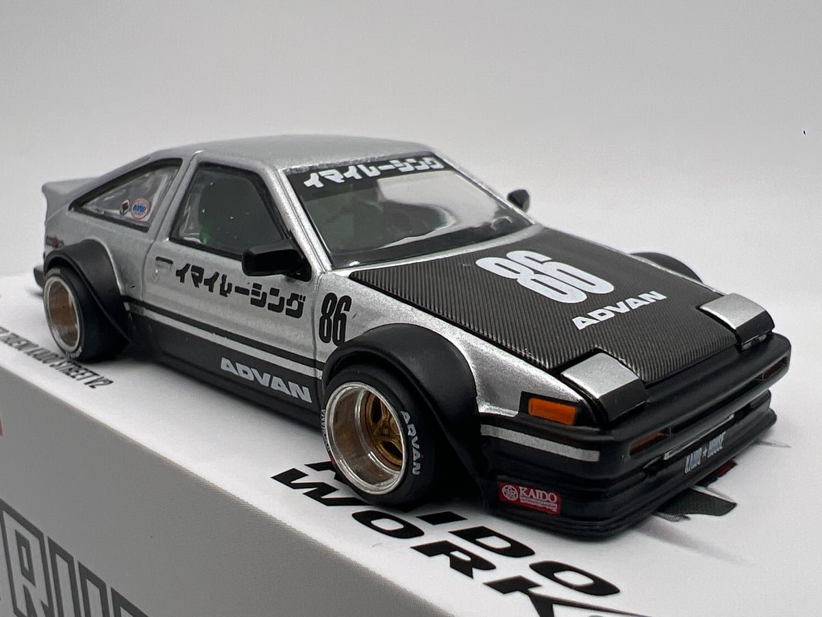 Mini GT Kaido House #218 Toyota Sprinter Trueno Kaido Street V2 Silver