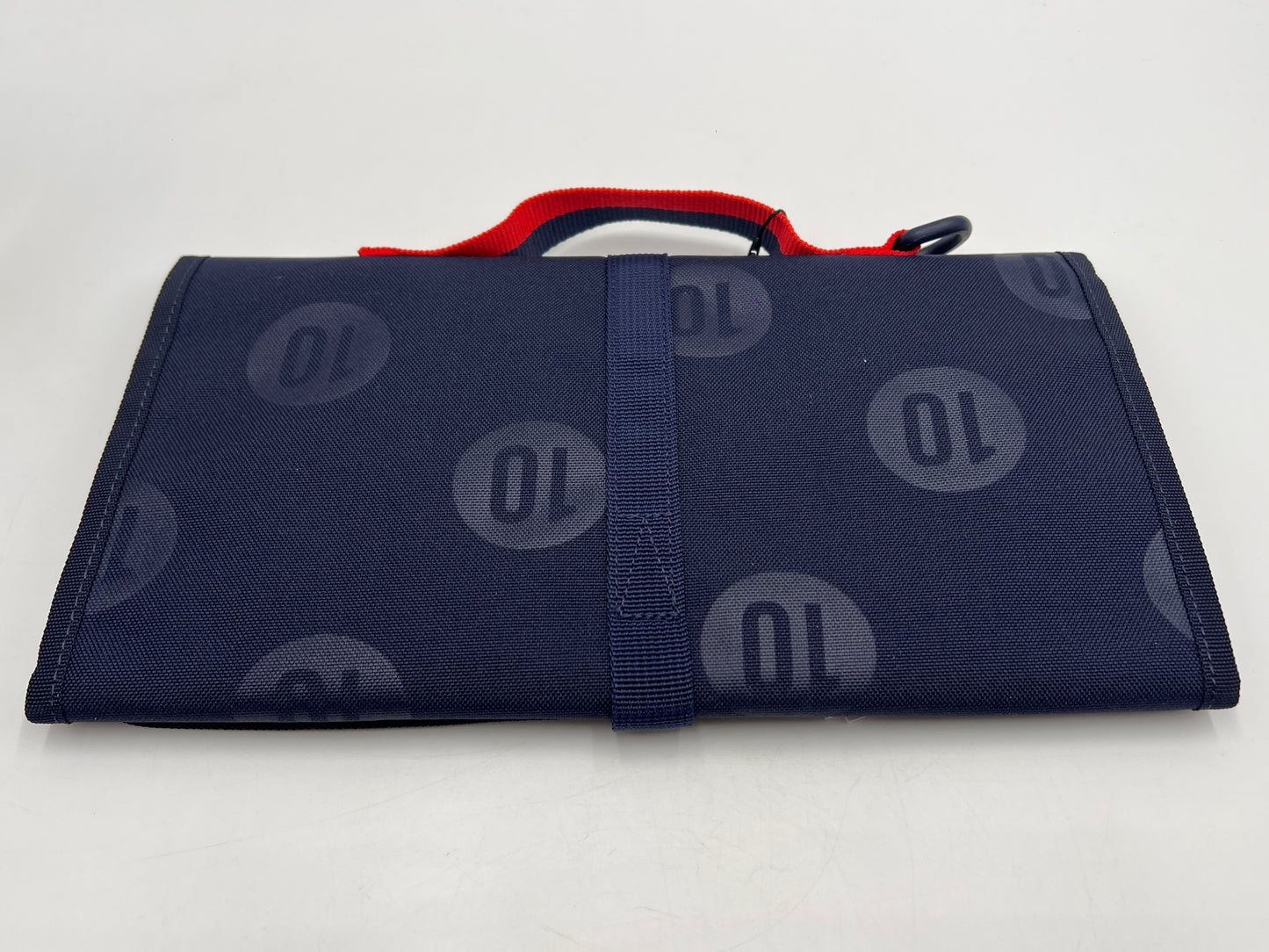 2021 Hot Wheels X Herschel W/Tool Kit Land Rover Defender 90 Gray/White VHTF