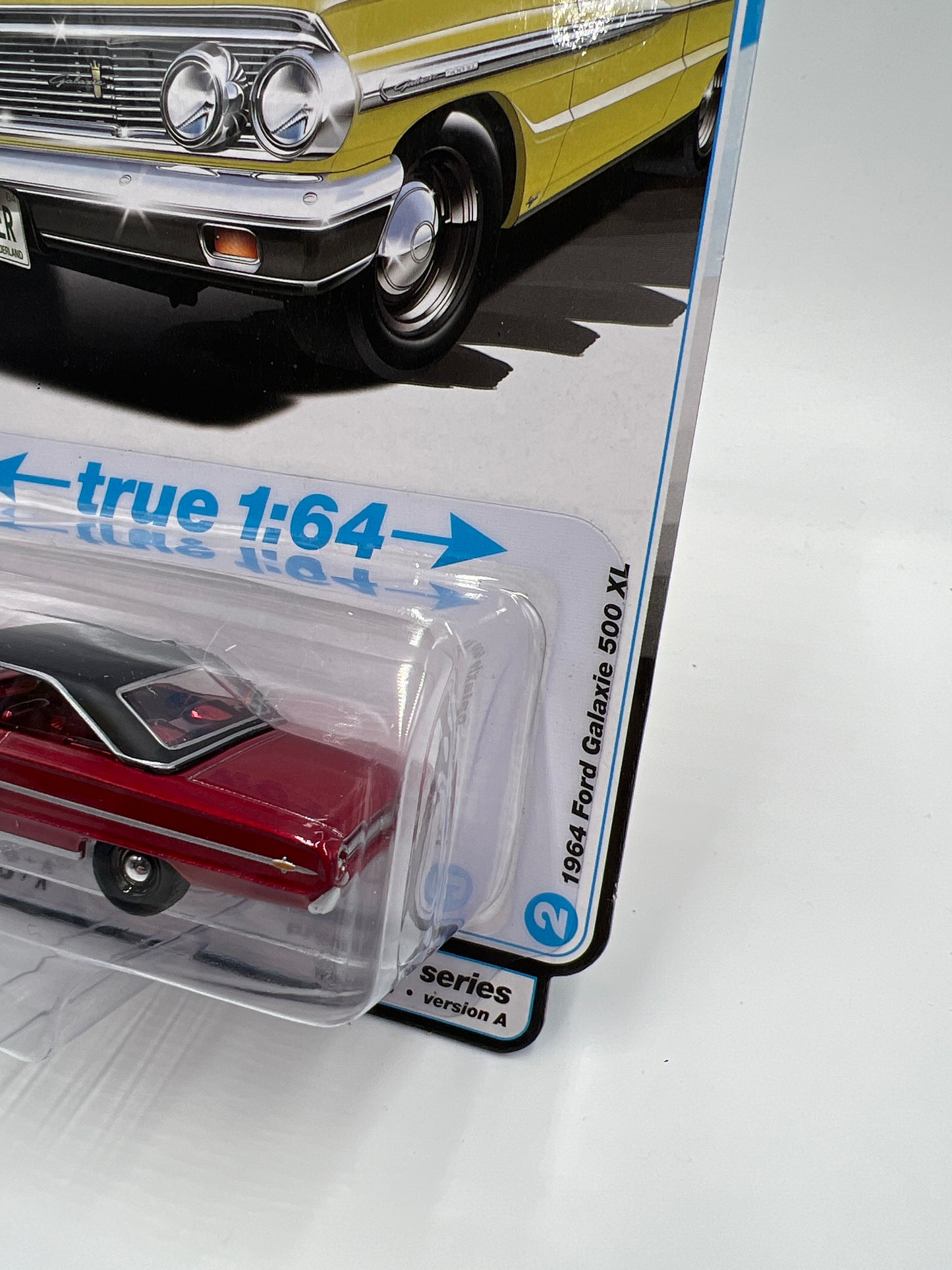 Auto World Ultra Red Chase Vintage Muscle Release 6 Version A 1964 Ford Galaxie 500 XL Red