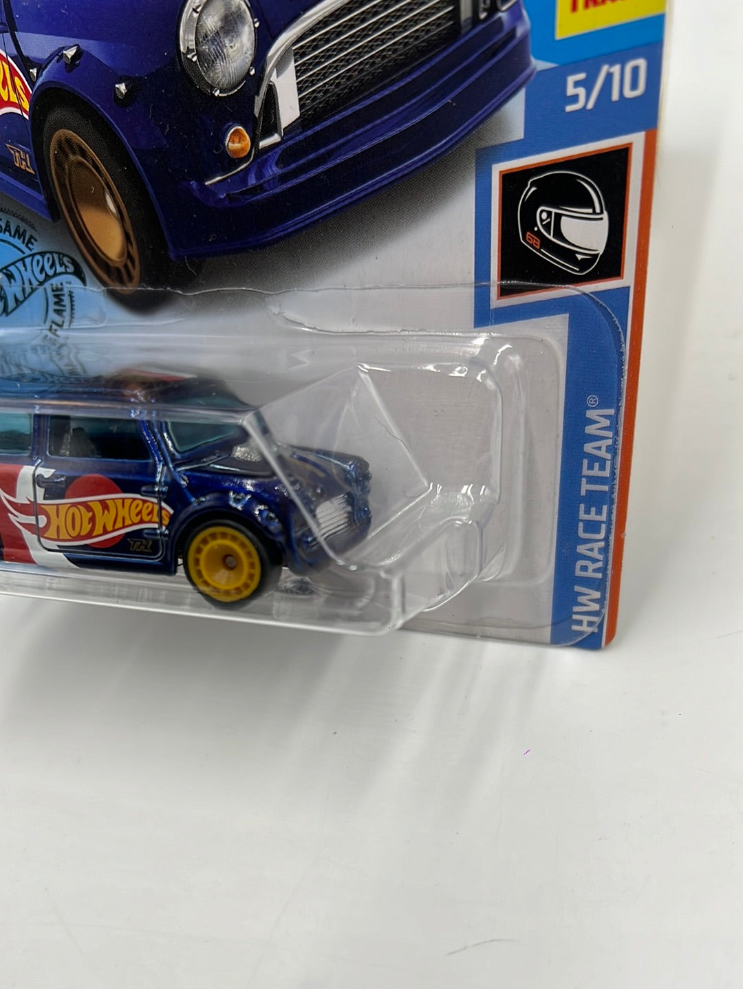 Hot Wheels 2019 Super Treasure Hunt Morris Mini #242 w/protector