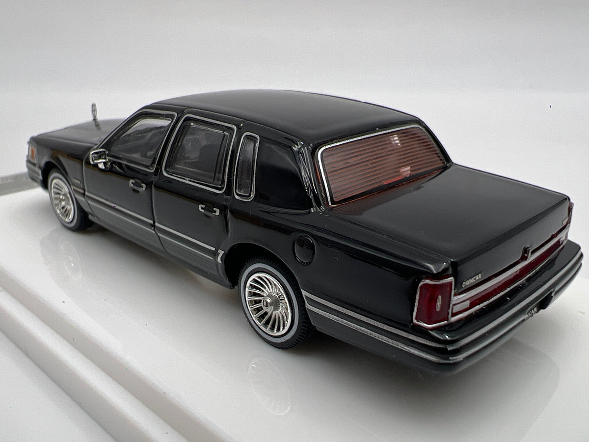 MK Miniatures 1/64 Scale Lincoln Town Car Black