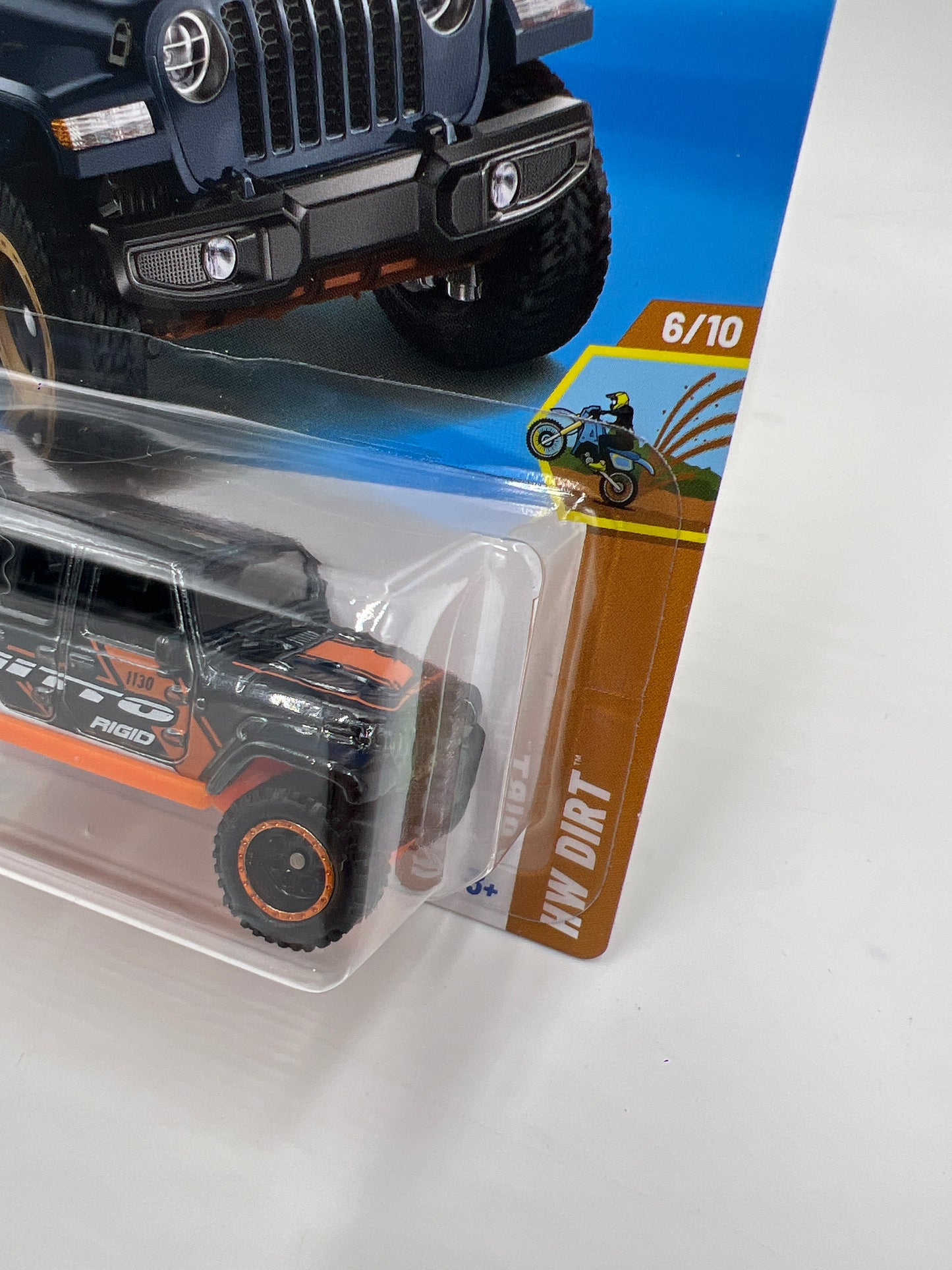 2025 Hot Wheels Factory Sealed Super Treasure Hunt #130 20 Jeep Gladiator Nitto W/Protector