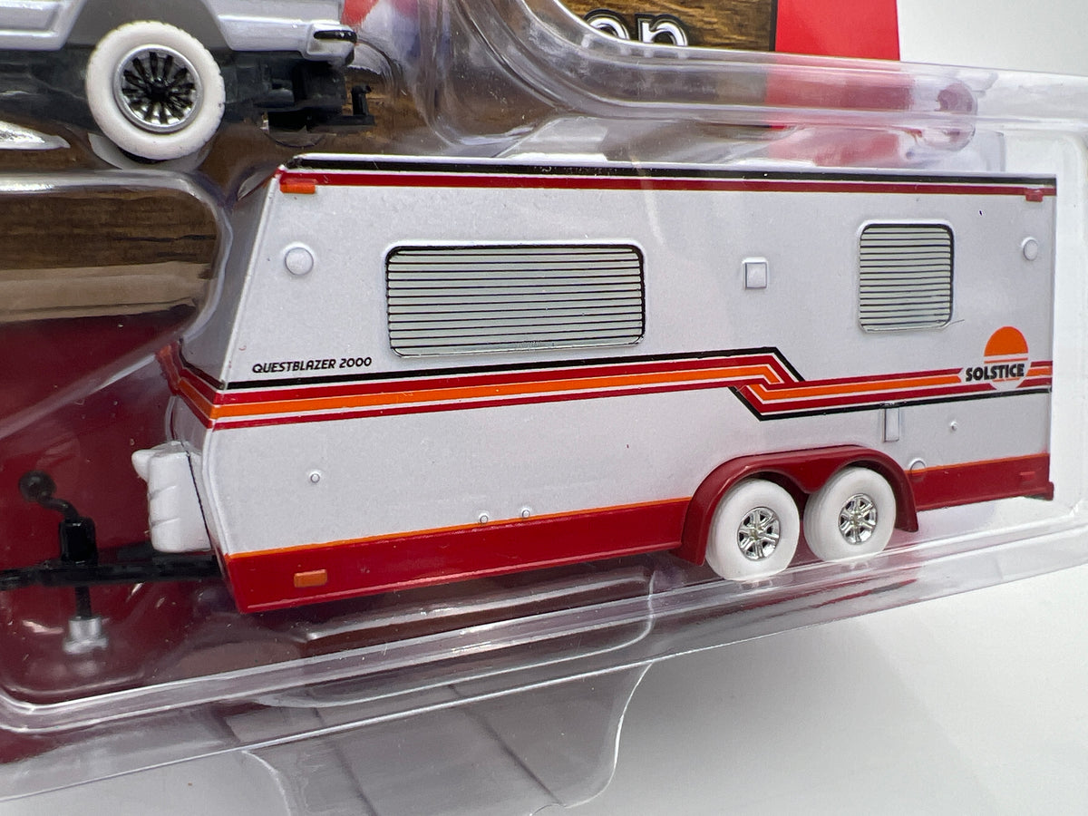 Johnny Lightning White CHASE Tow & Go 1981 Jeep Wagoneer W/Camping Trailer Card Not Perfect