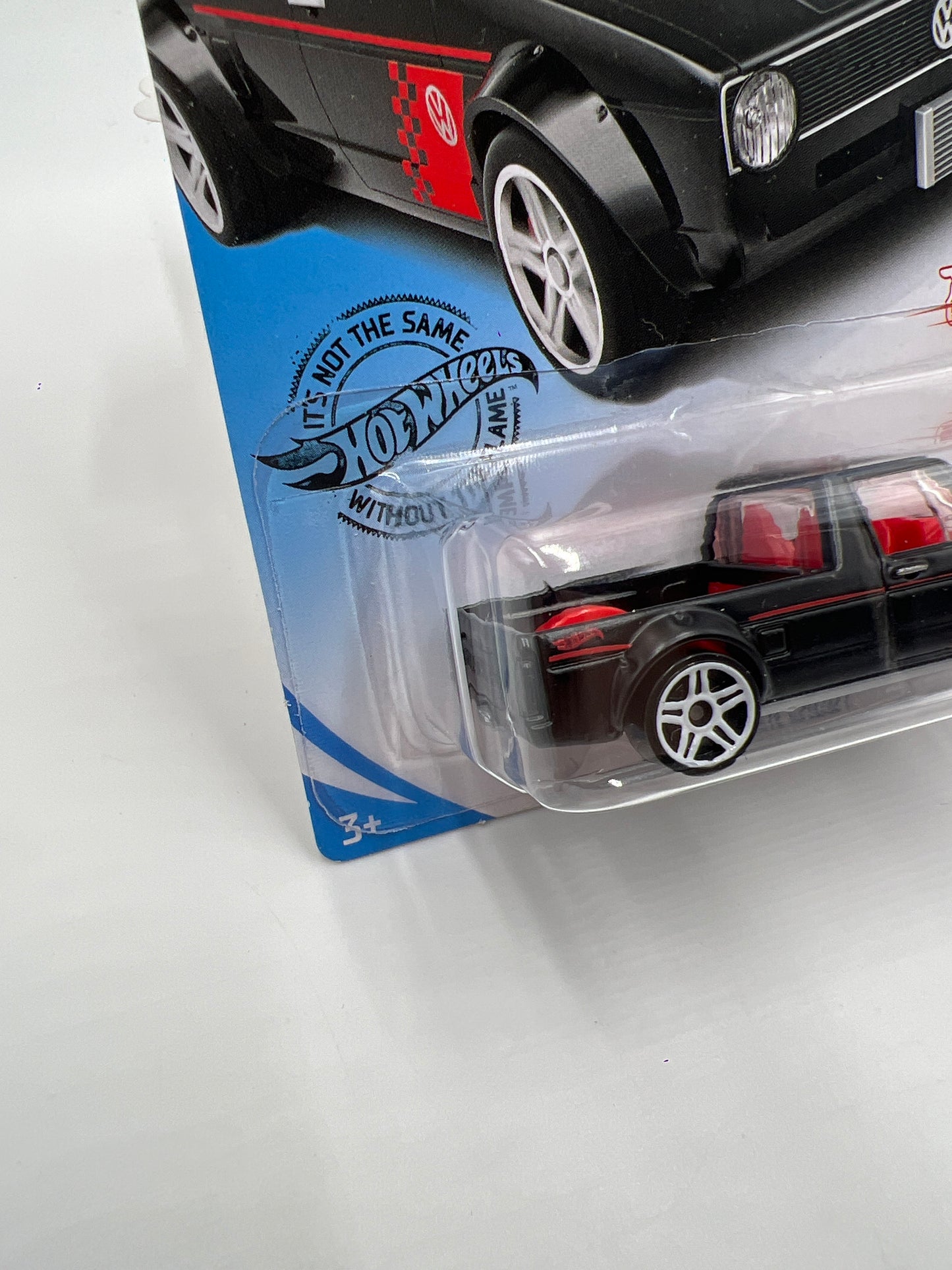 2019 Hot Wheels Target Exclusive Red Edition #177 Volkswagen Caddy Black 144E
