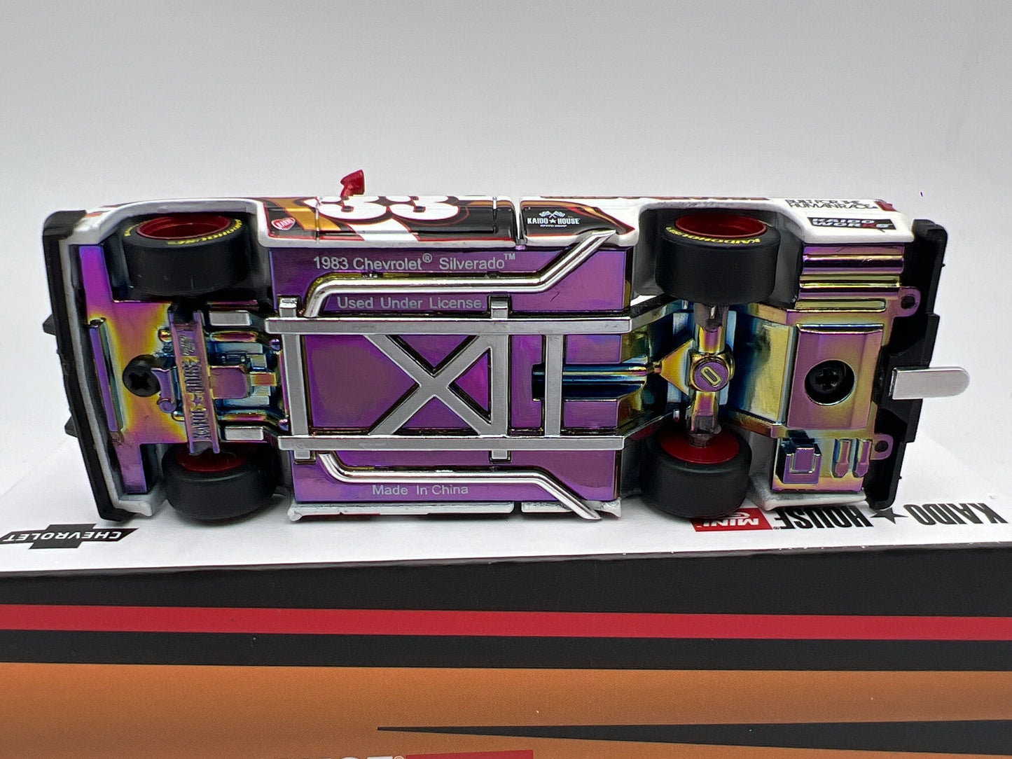 Mini GT x Kaido House #212 Chevrolet Silverado Kaido Intimidator V1