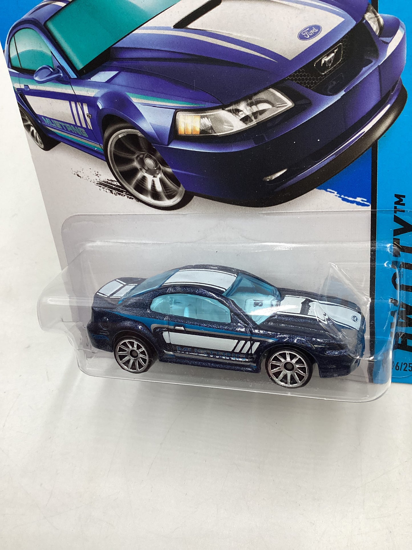 2014 Hot Wheels #96 1999 Ford Mustang 24D