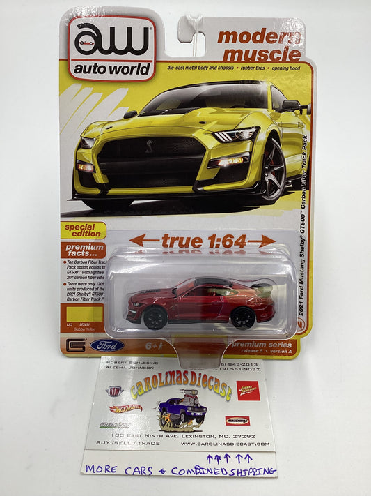 Auto World Modern Muscle Release 5 Version A 2021 Shelby GT-500 Carbon Fiber Track Pack Ultra Red Chase