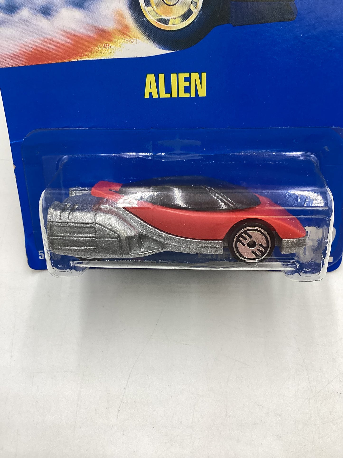 Hot Wheels Blue Card Collector No. 62 Alien Red UH Chrome Wheels 239H