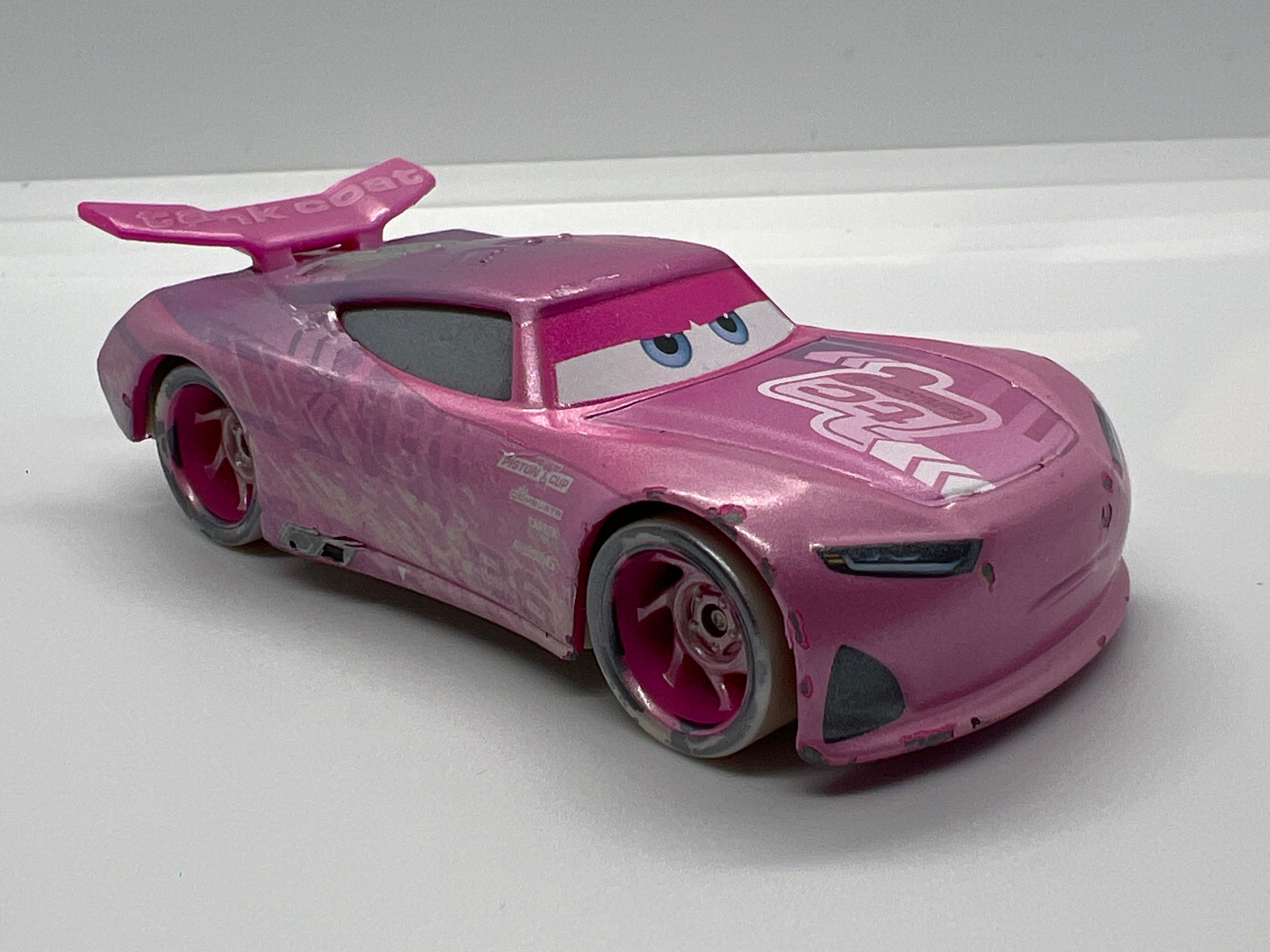 Disney Pixar Cars Fireball Beach Racers 36 Rich Mixon Tank Coat Pink carolinasdiecast