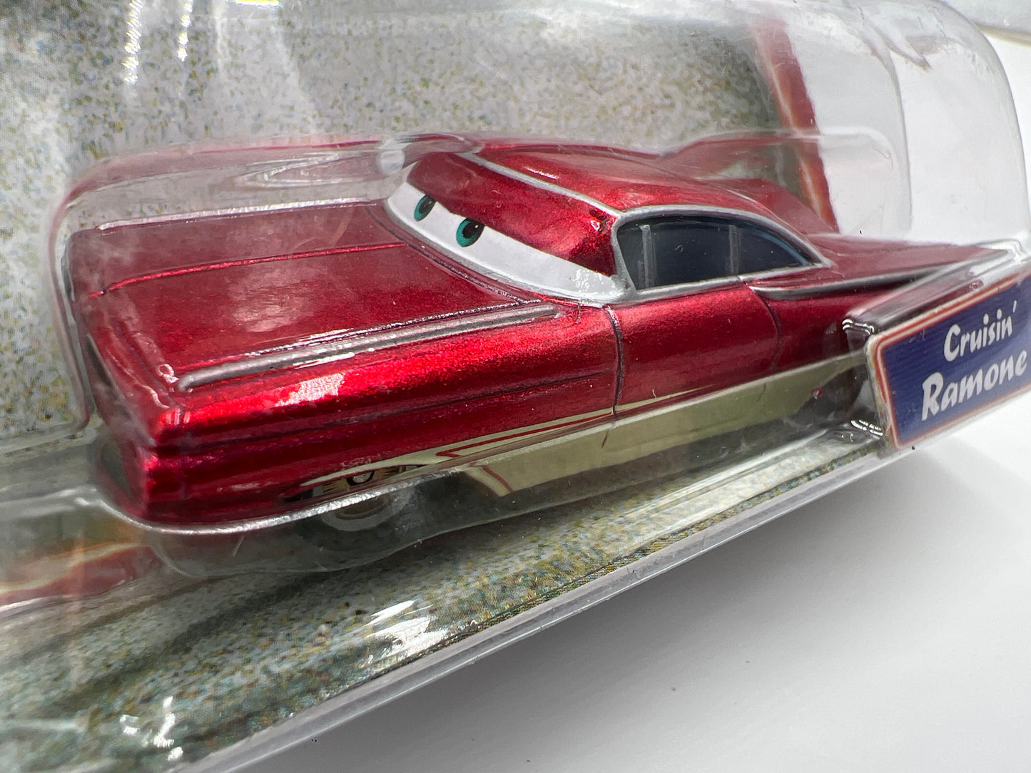 Disney Pixar Cars Supercharged Cruisin Ramone Red 141G