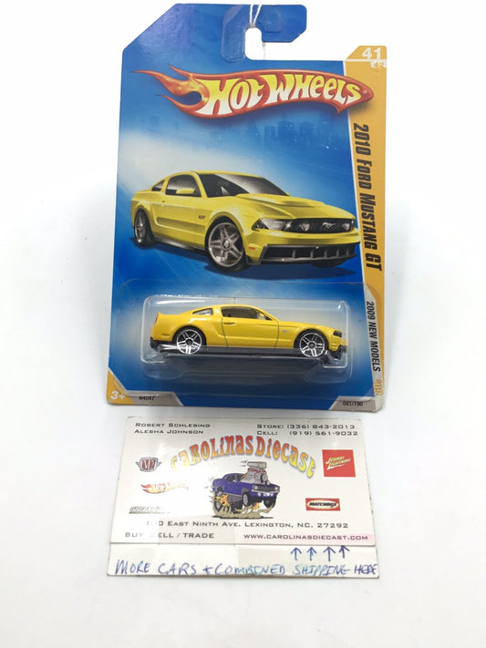 2009 Hot Wheels #41 2010 Ford Mustang GT Yellow JJ3