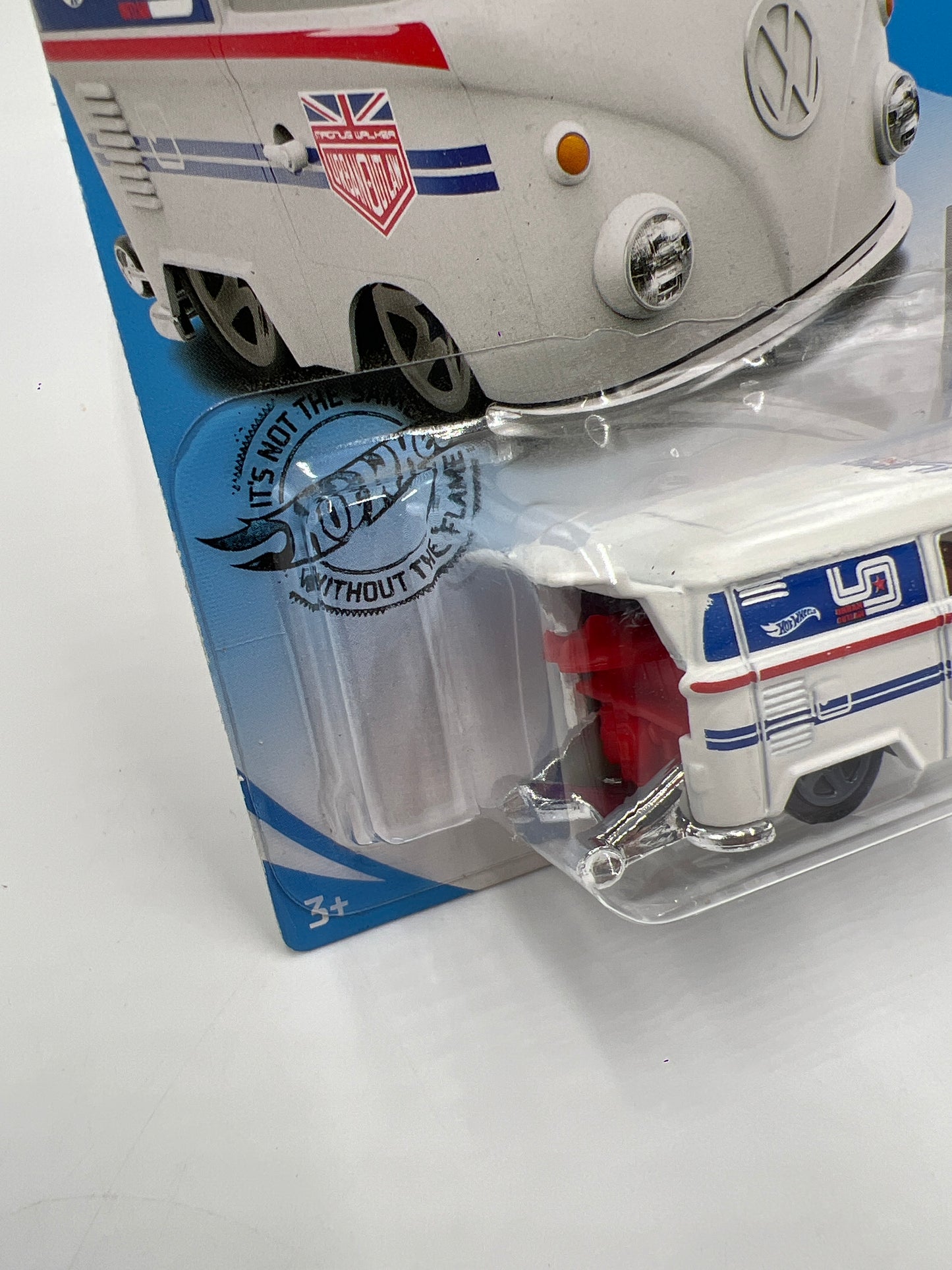 2019 Hot Wheels Volkswagen #136 Kool Kombi White Magnus Walker 97F