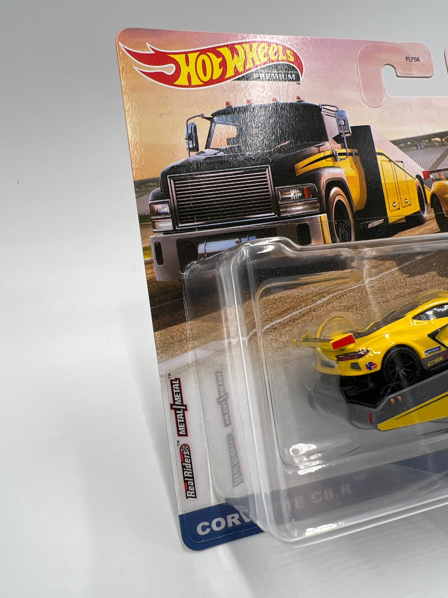 Hot Wheels Team Transport #36 Corvette C8.R & Carry On W/Protector