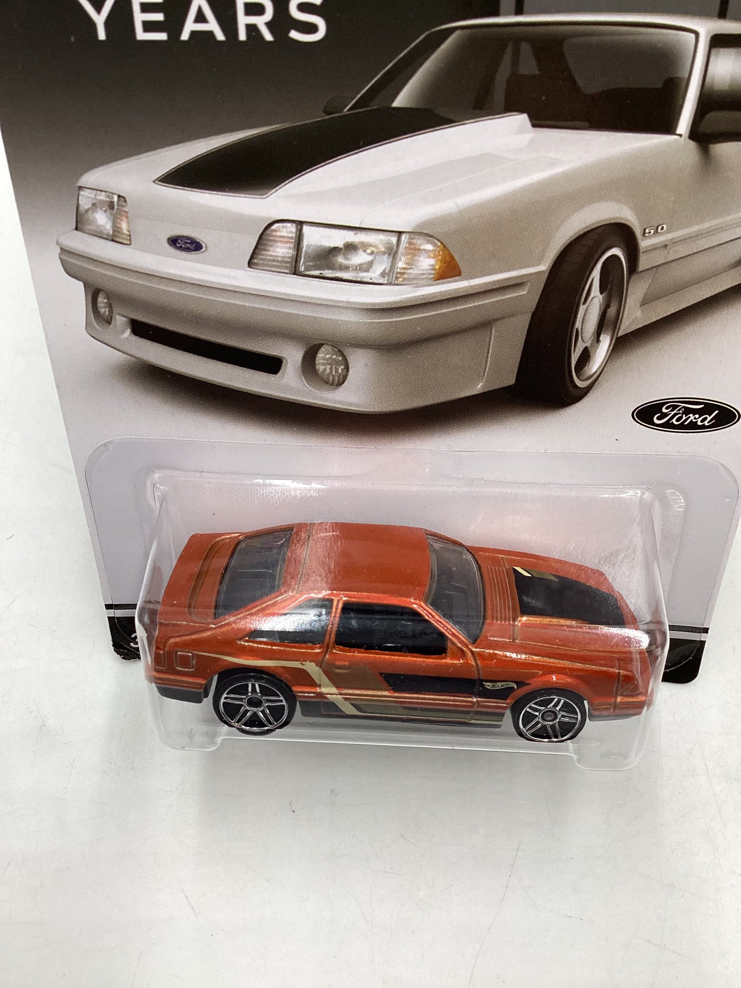 Hot Wheels 50 Years Mustang 4/8 92 Ford Mustang 155H