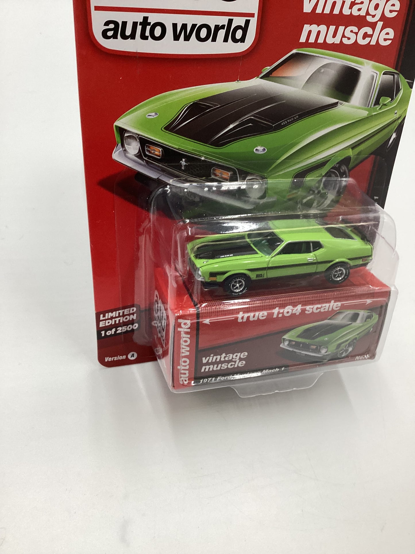 Auto World Vintage Muscle Release 4 Version A 1971 Ford Mustang Mach 1 Green