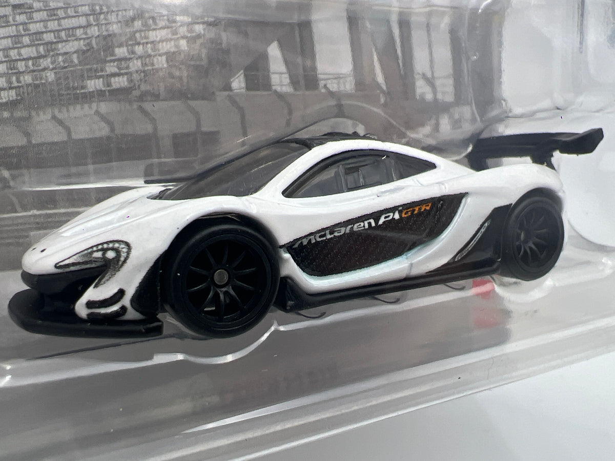 2026 Hot Wheels Premium Target 2 Pack McLaren F1 GTR & McLaren P1 GTR White