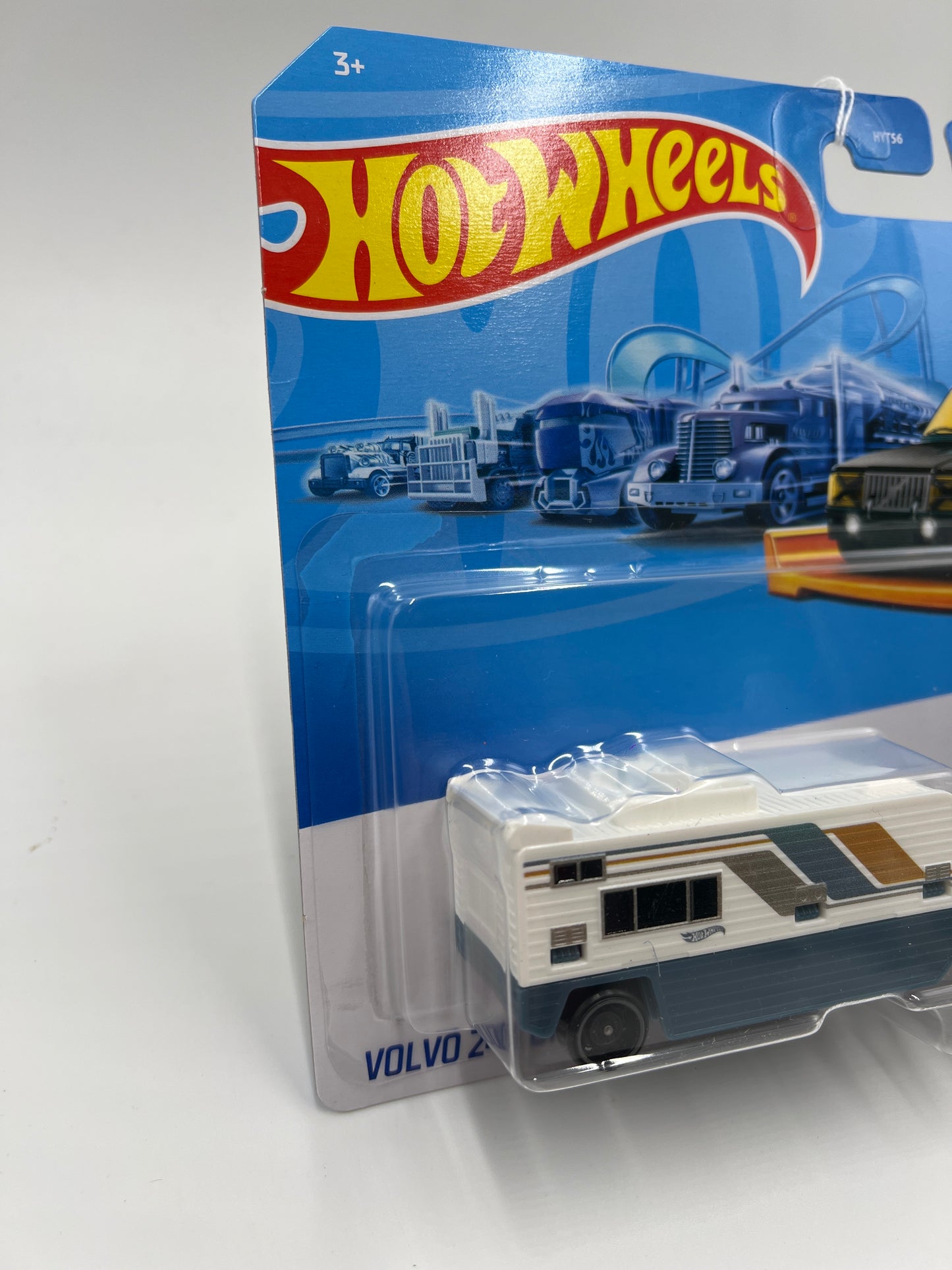 2024 Hot Wheels Track Fleet Volvo 240 Drift Camper SR