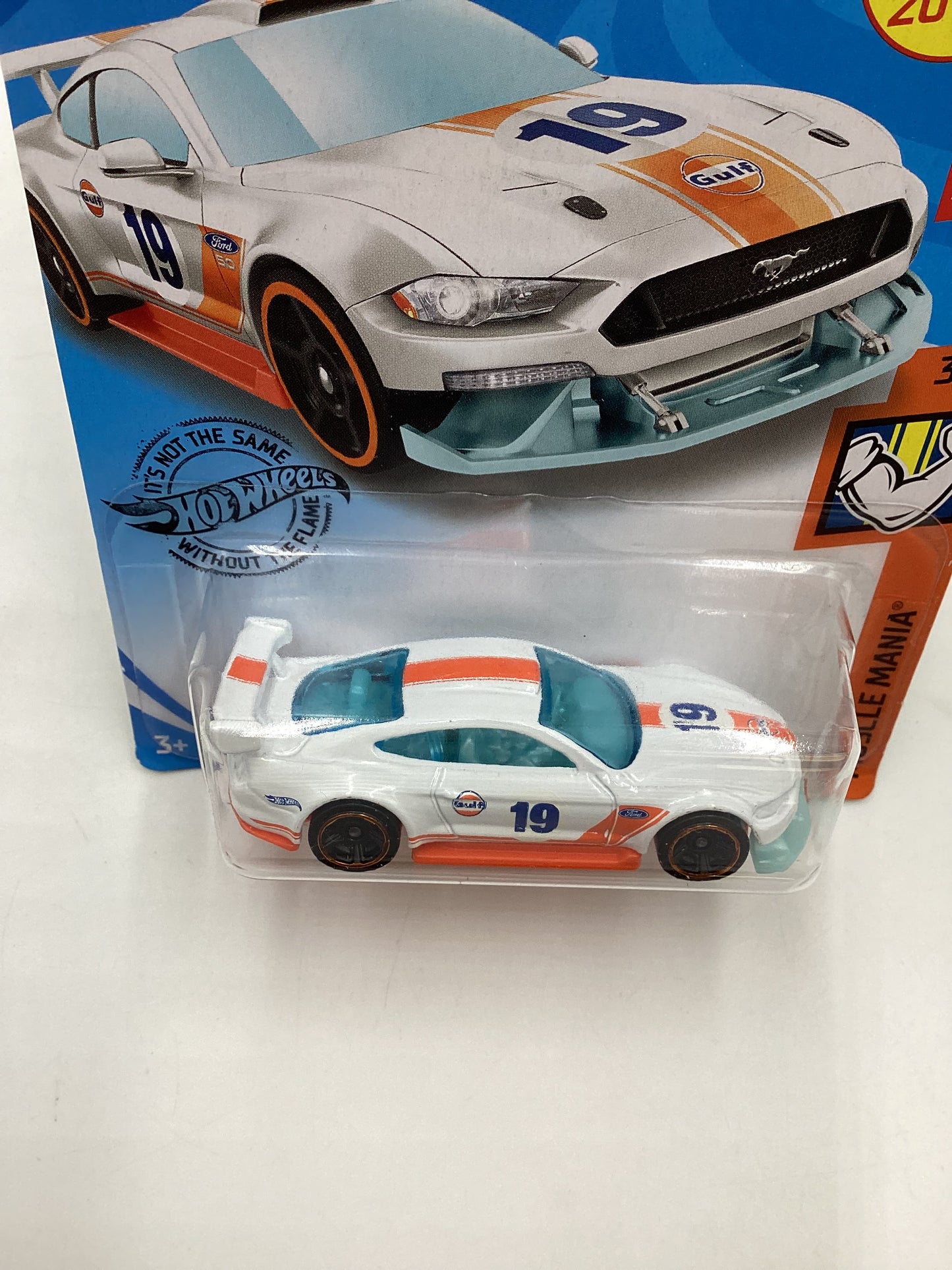 2019 Hot wheels Muscle Mania #180 Custom 18 Ford Mustang GT Gulf 27A