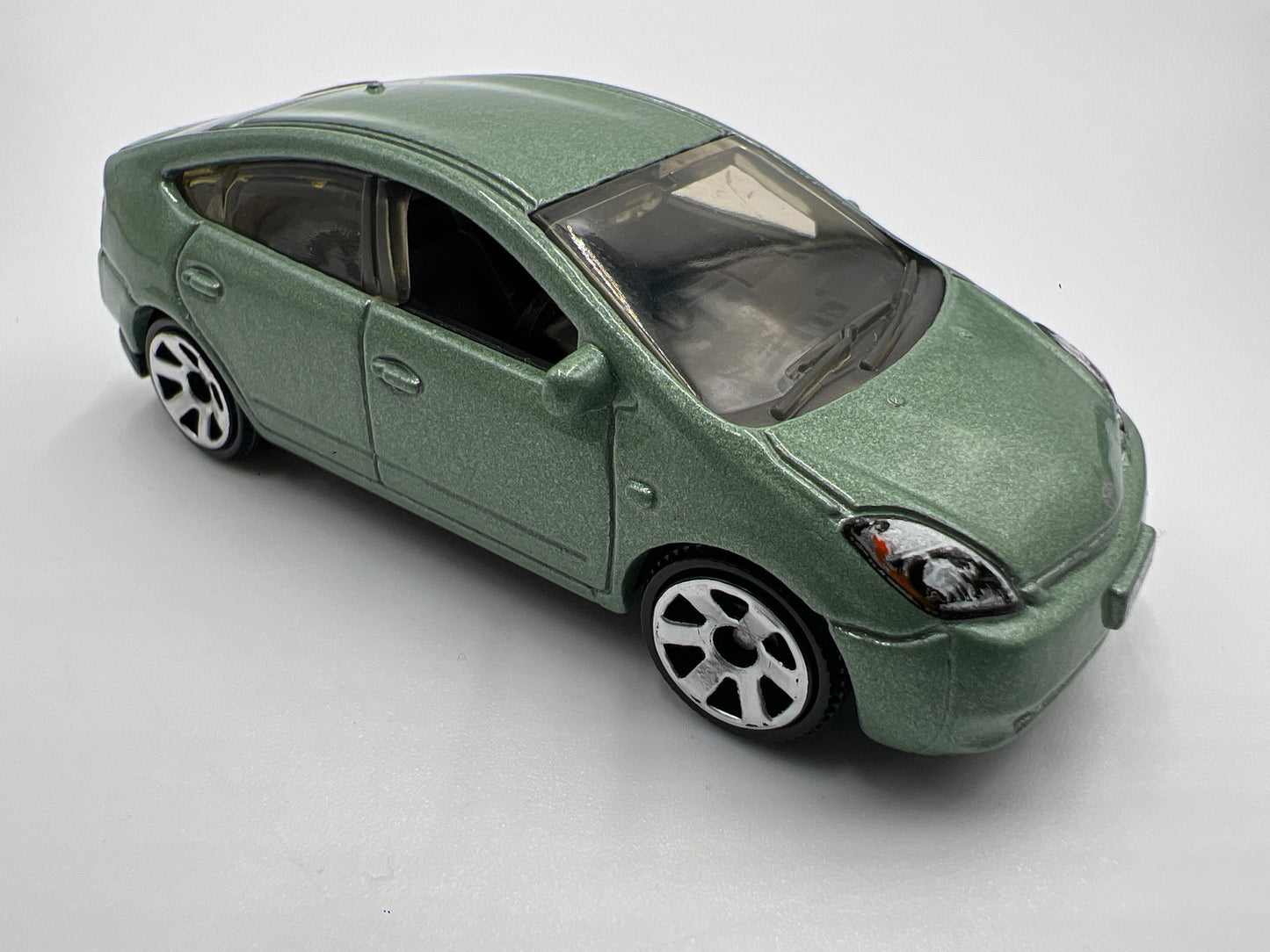 Matchbox #25 Toyota Prius 2009 Green Loose