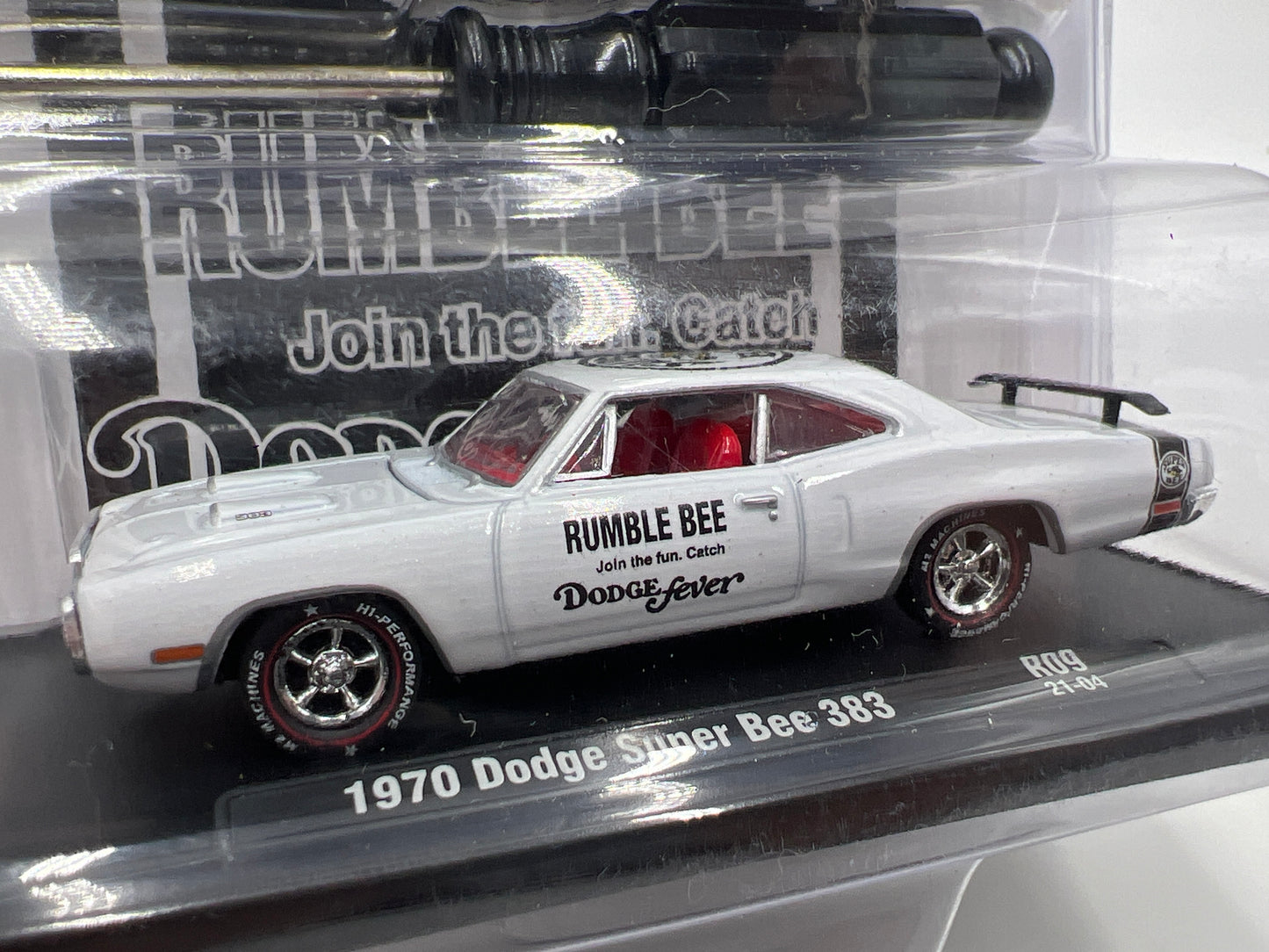 M2 Machines Auto-Wheels CHASE 1970 Dodge Super Bee 383 White R09