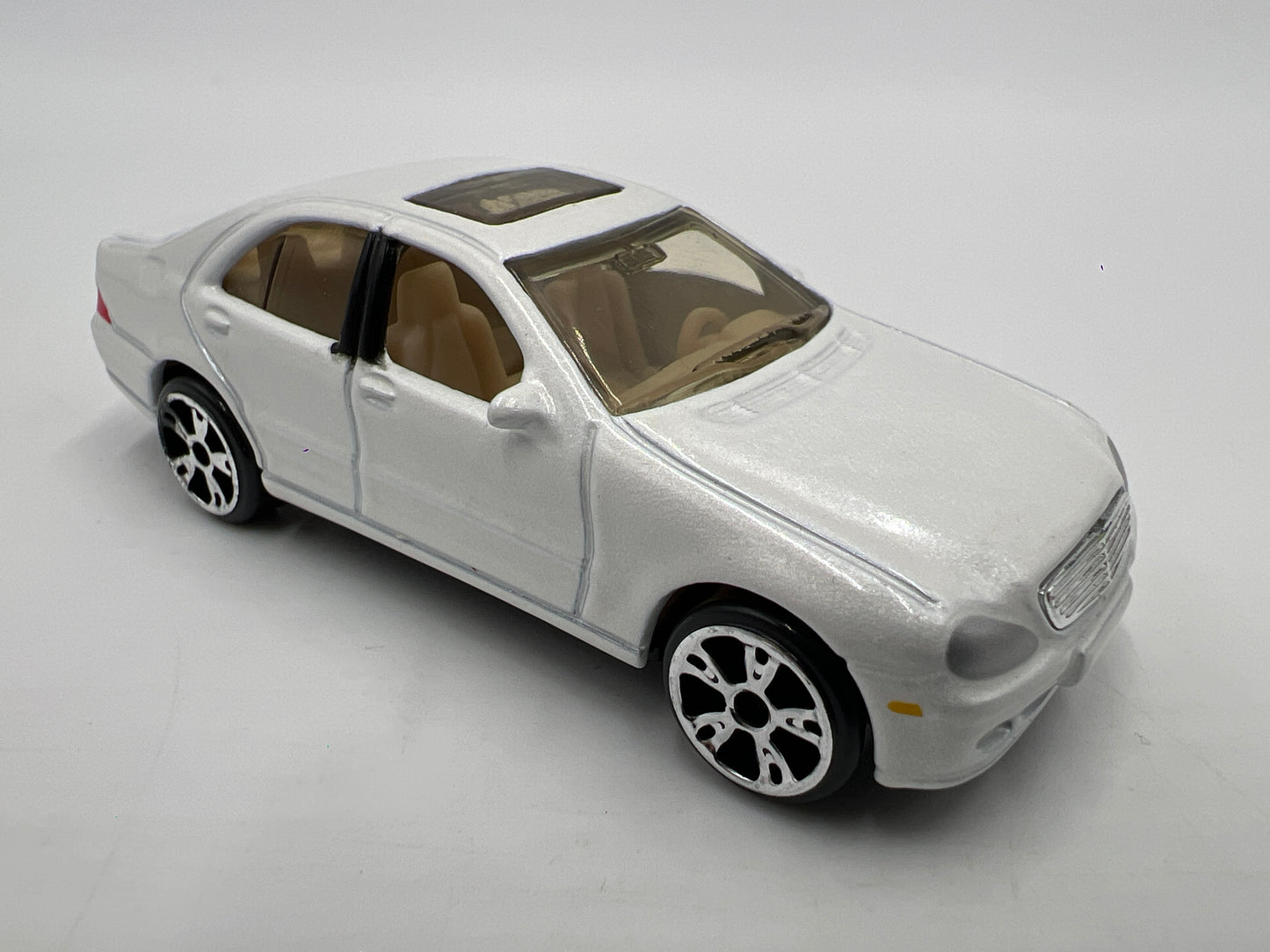 Matchbox 1/64 Superfast #60 Mercedes-Benz S 500 White Loose