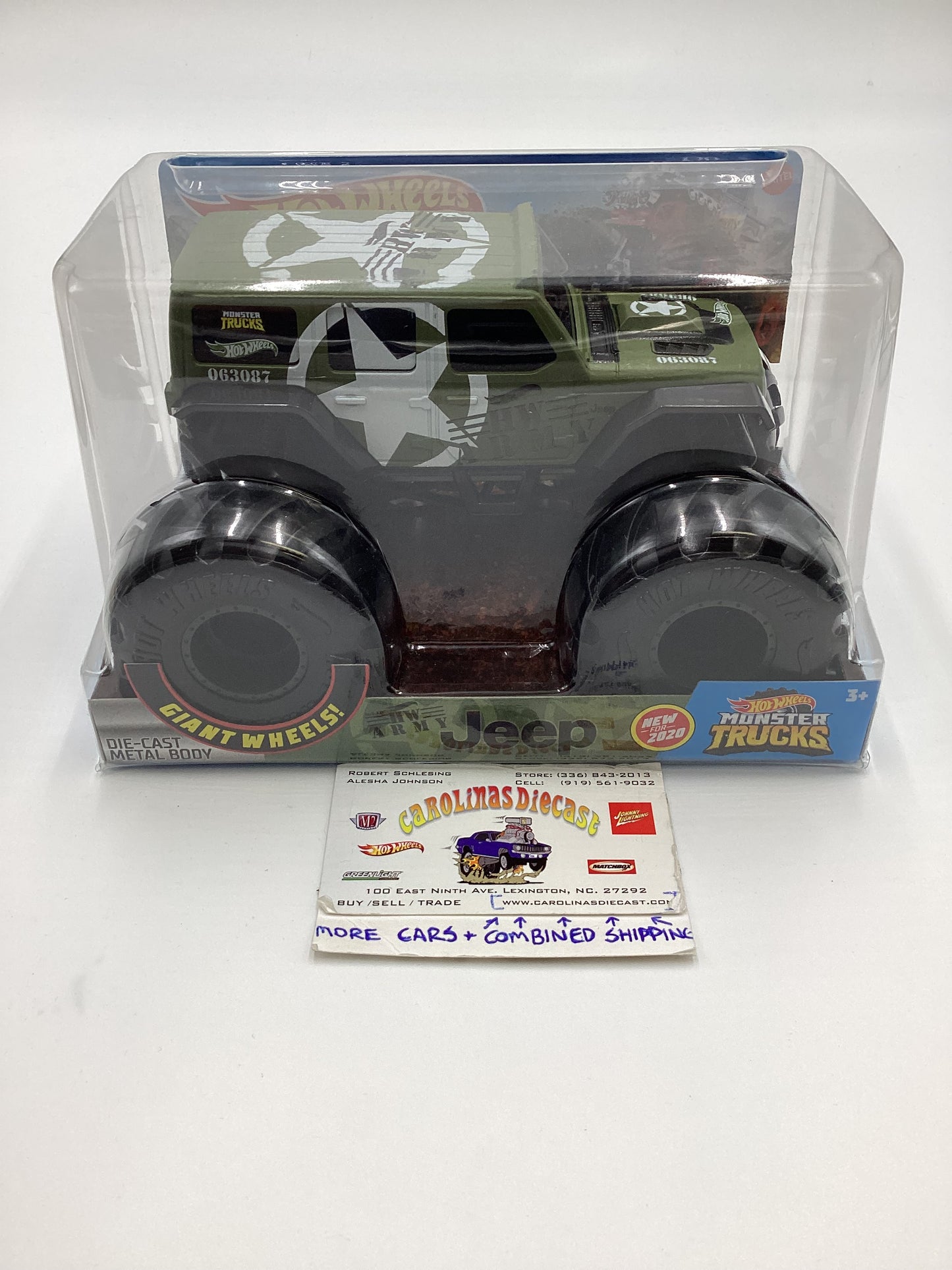 2020 Hot Wheels Monster Trucks Giant Wheels HW Army Jeep