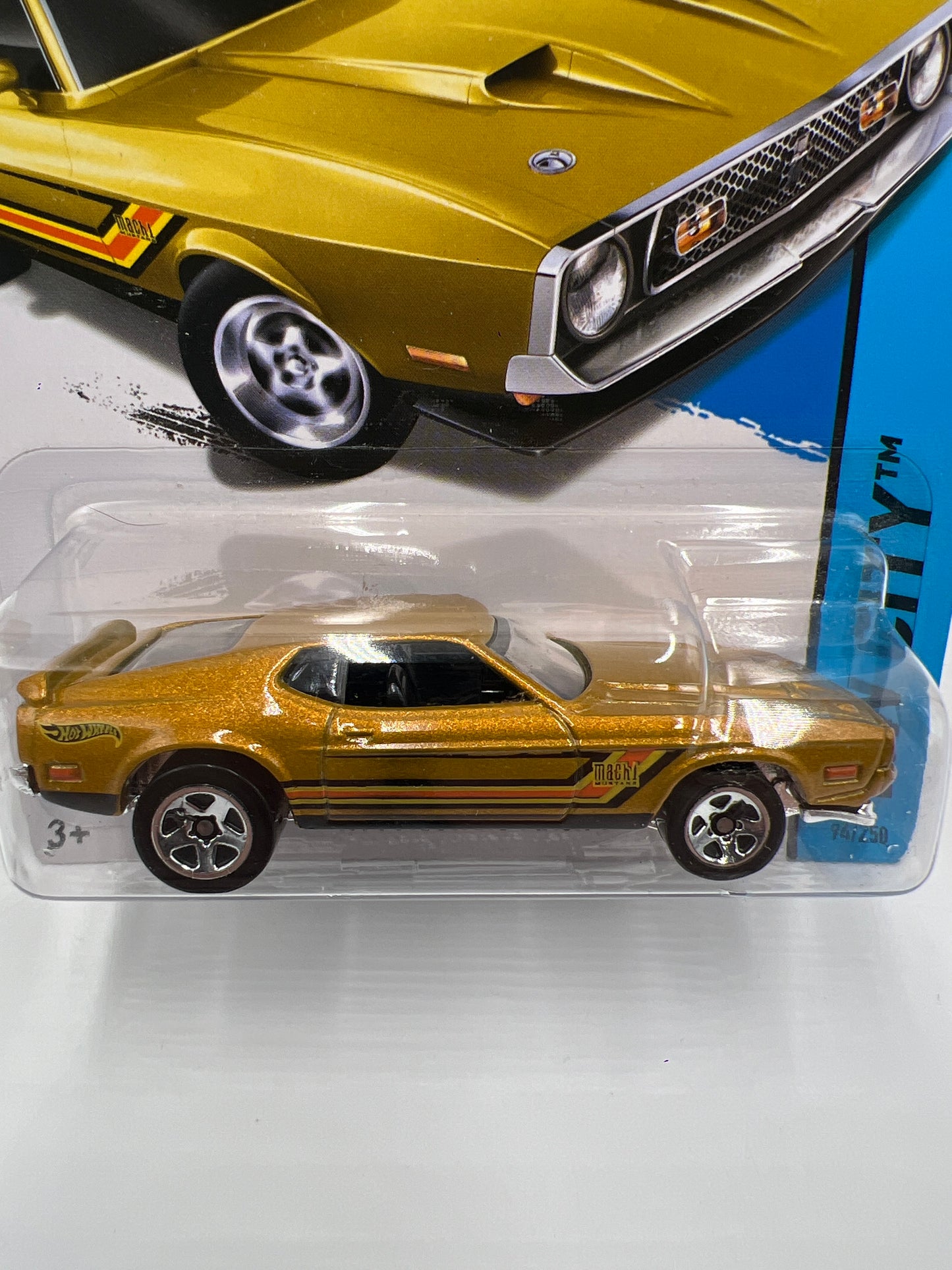 2014 Hot Wheels City #94 1971 Mustang Mach 1 Gold