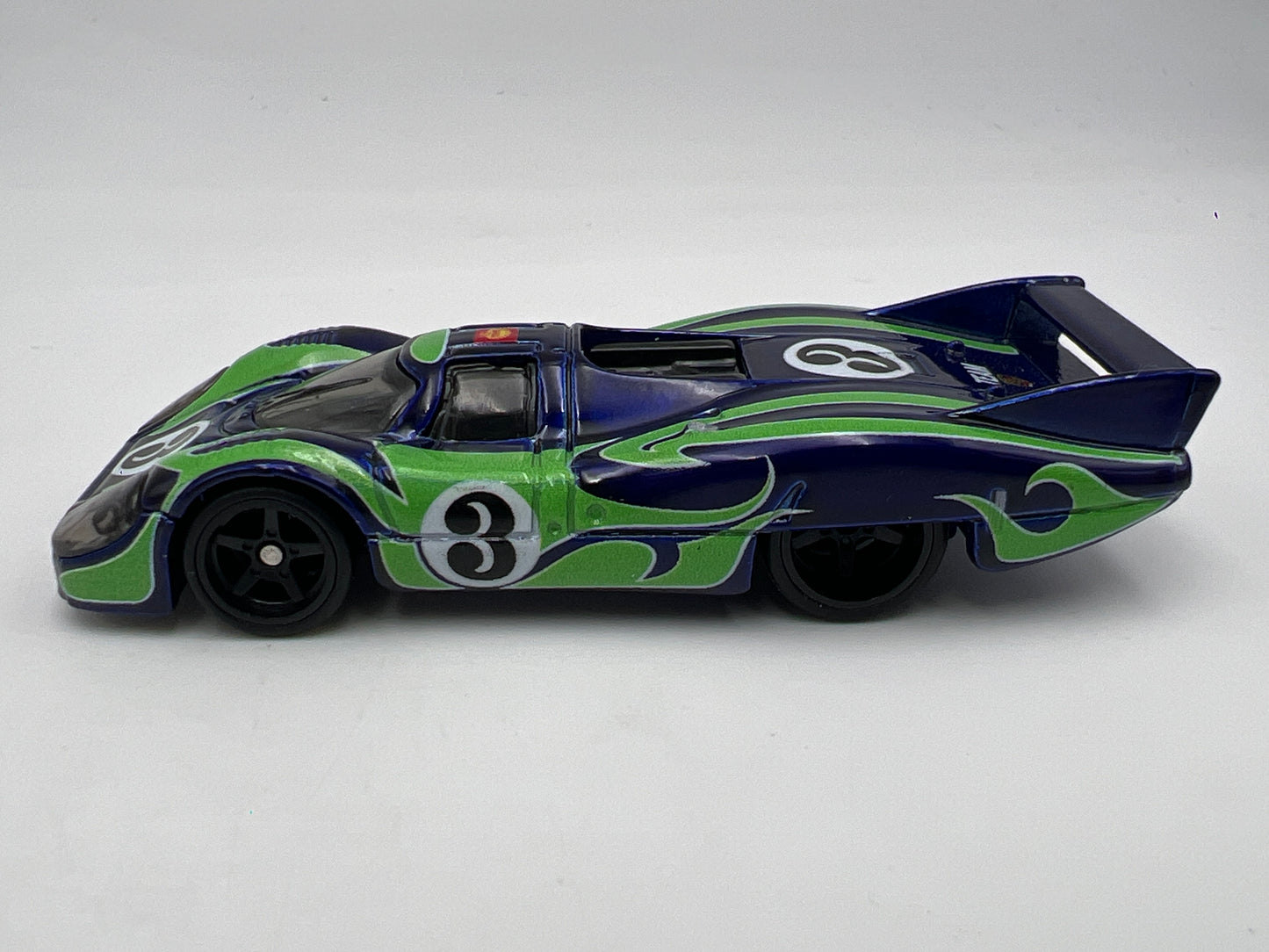 Hot Wheels 1/64 Premium Diorama Set Porsche 917LH Blue/Green Loose