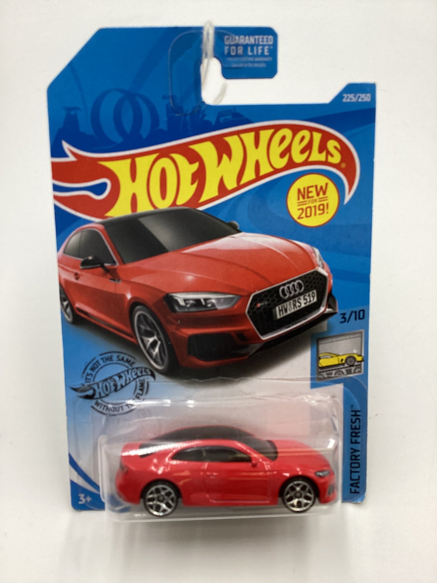 2019 Hot Wheels #225 Audi RS 5 Coupe Red 108C