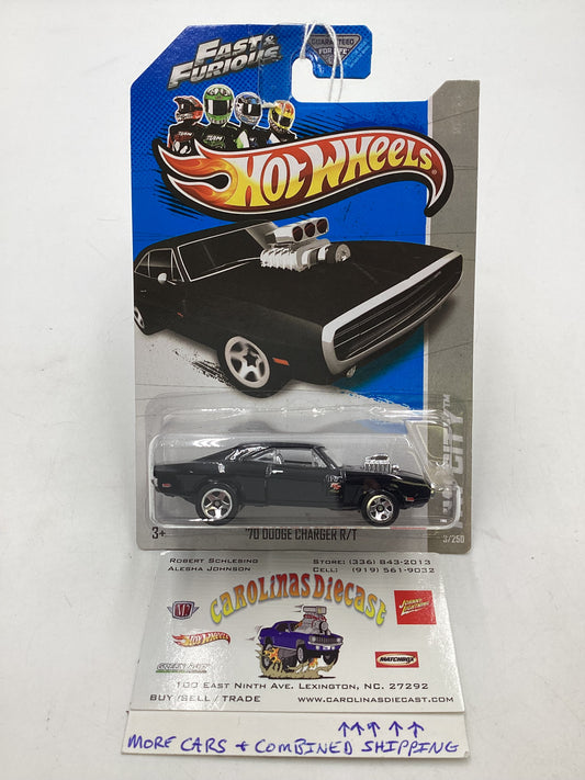 2013 Hot wheels HW City Fast and furious #3 70 Dodge Charger R/T * Card Damage* 74E