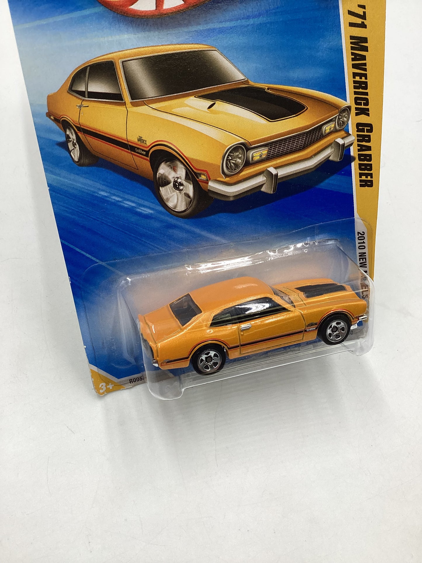 2010 Hot Wheels New Models #33 71 Maverick Grabber 34F