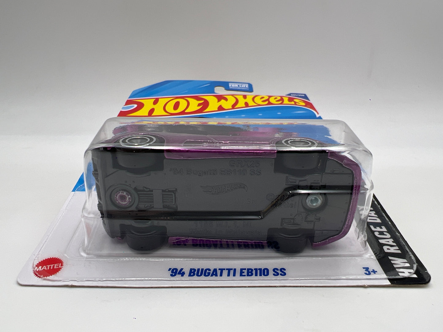 2025 Hot Wheels Super Treasure Hunt #221 94 Bugatti EB110 SS Purple W/Protector