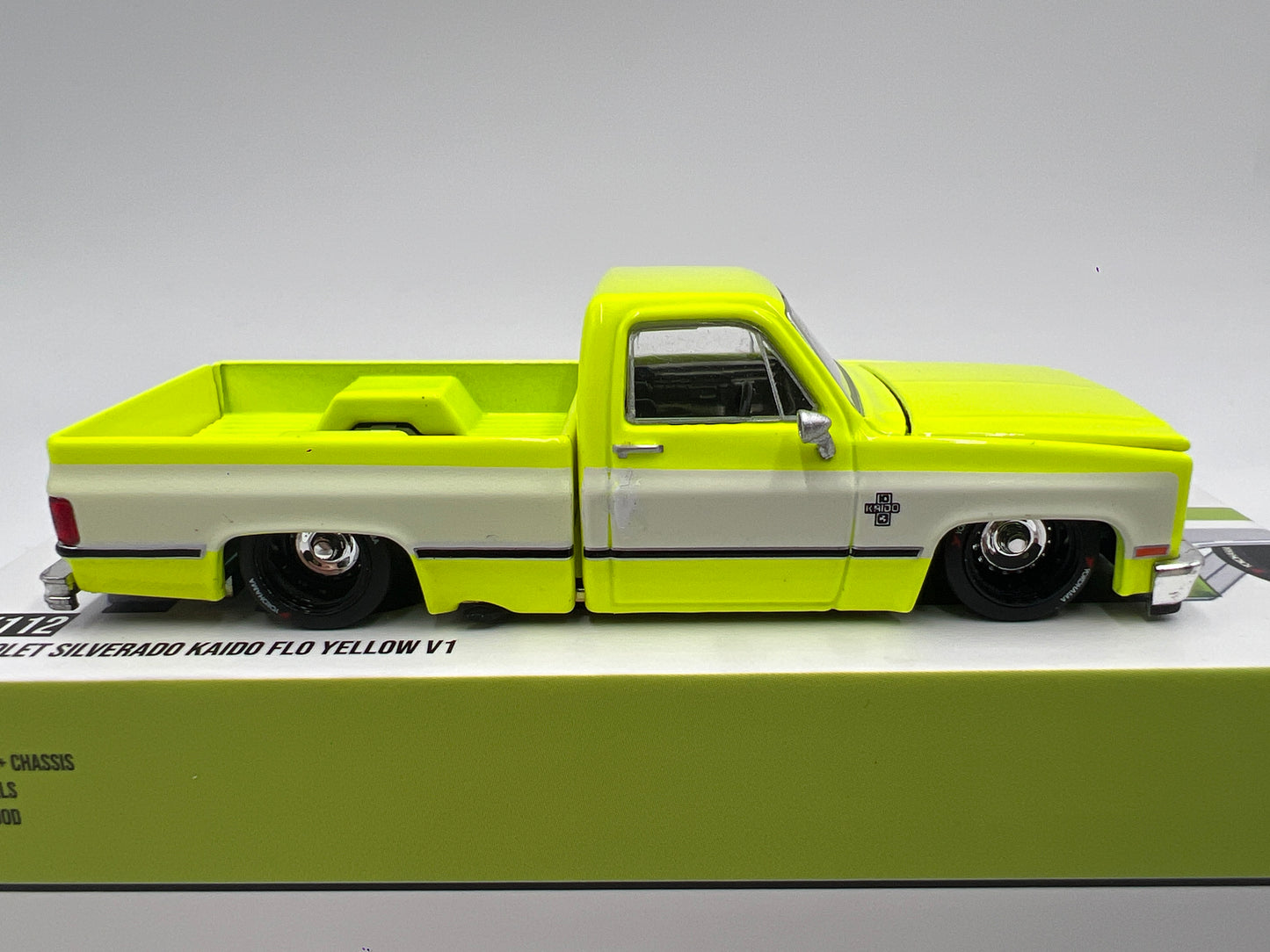 Mini GT x Kaido House #112 Chevrolet Silverado Kaido Flo Yellow V1