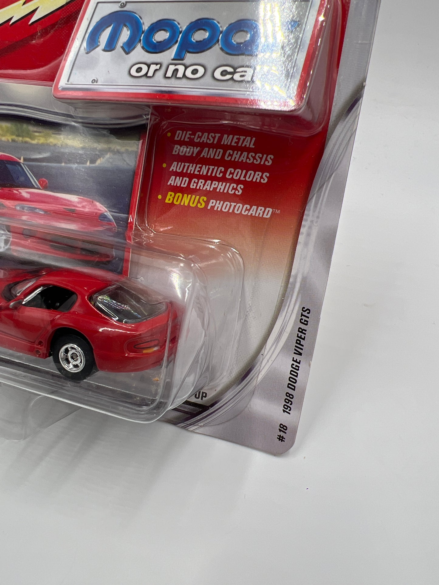 Johnny Lightning Mopar Or No Car #18 1998 Dodge Viper GTS Red 229a