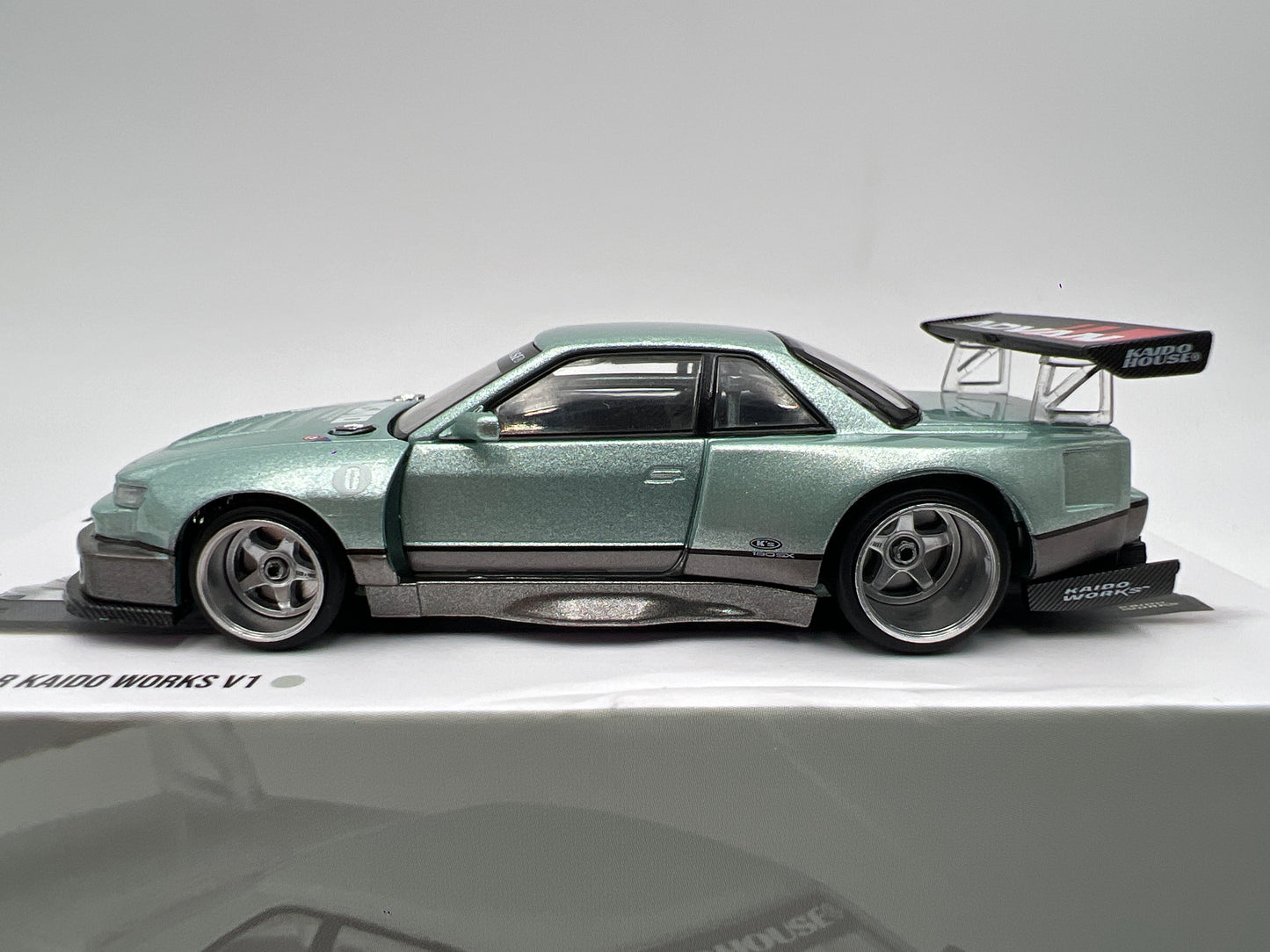 Mini GT Kaido House #232 Nissan Silvia S13-R Kaido Works V1