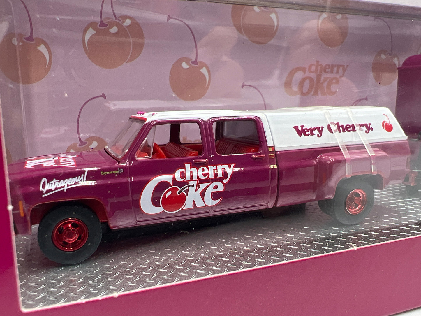 M2 Machines Auto Haulers CHASE Cherry Coke 1973 Chevrolet Cheyenne Super 30 & 1969 Camaro Z/28 Funny Car TW30