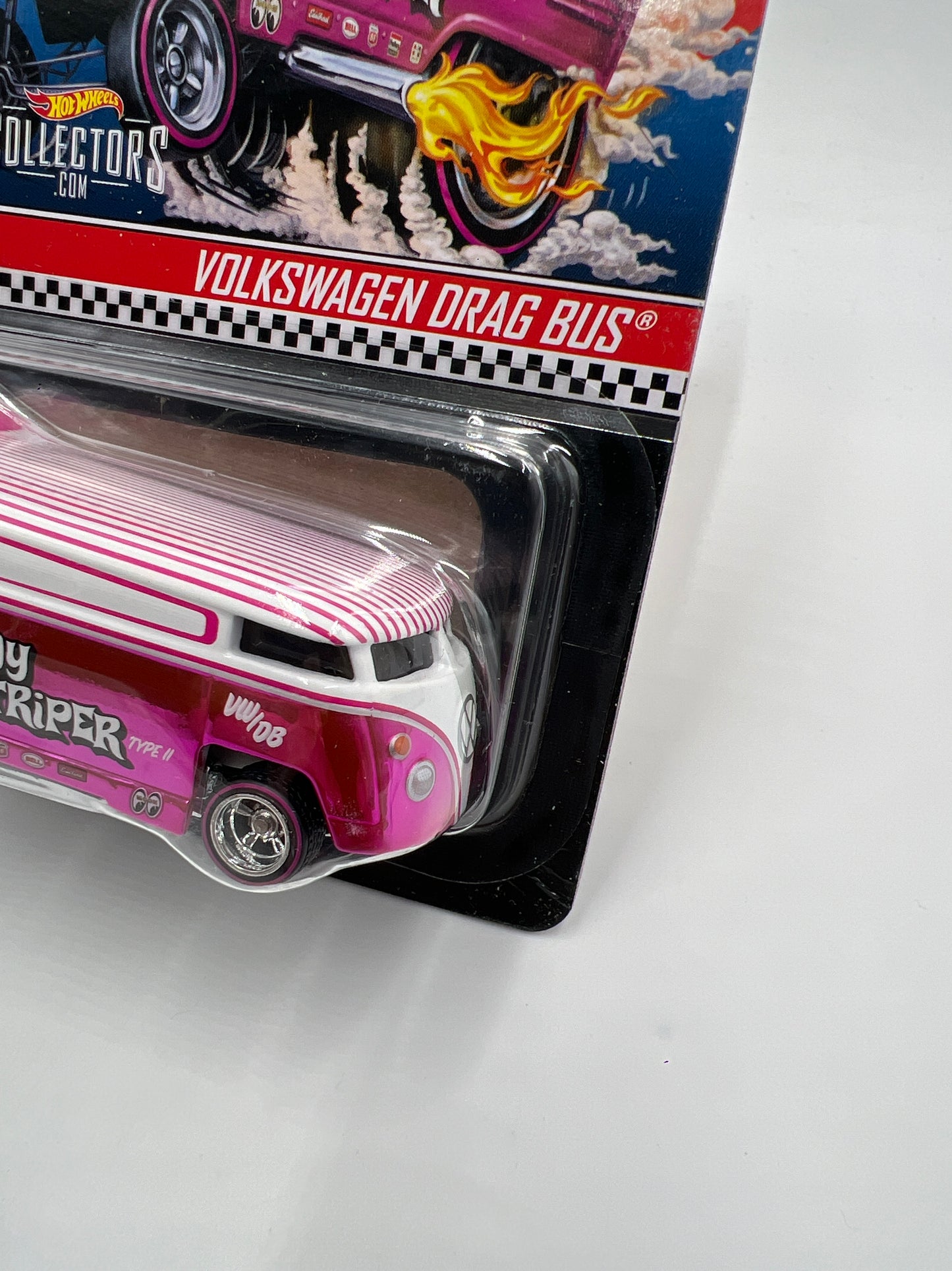 Hot Wheels RLC #19276/20000 Candy Striper Silver Logo Volkswagen Drag Bus Pink W/Protector