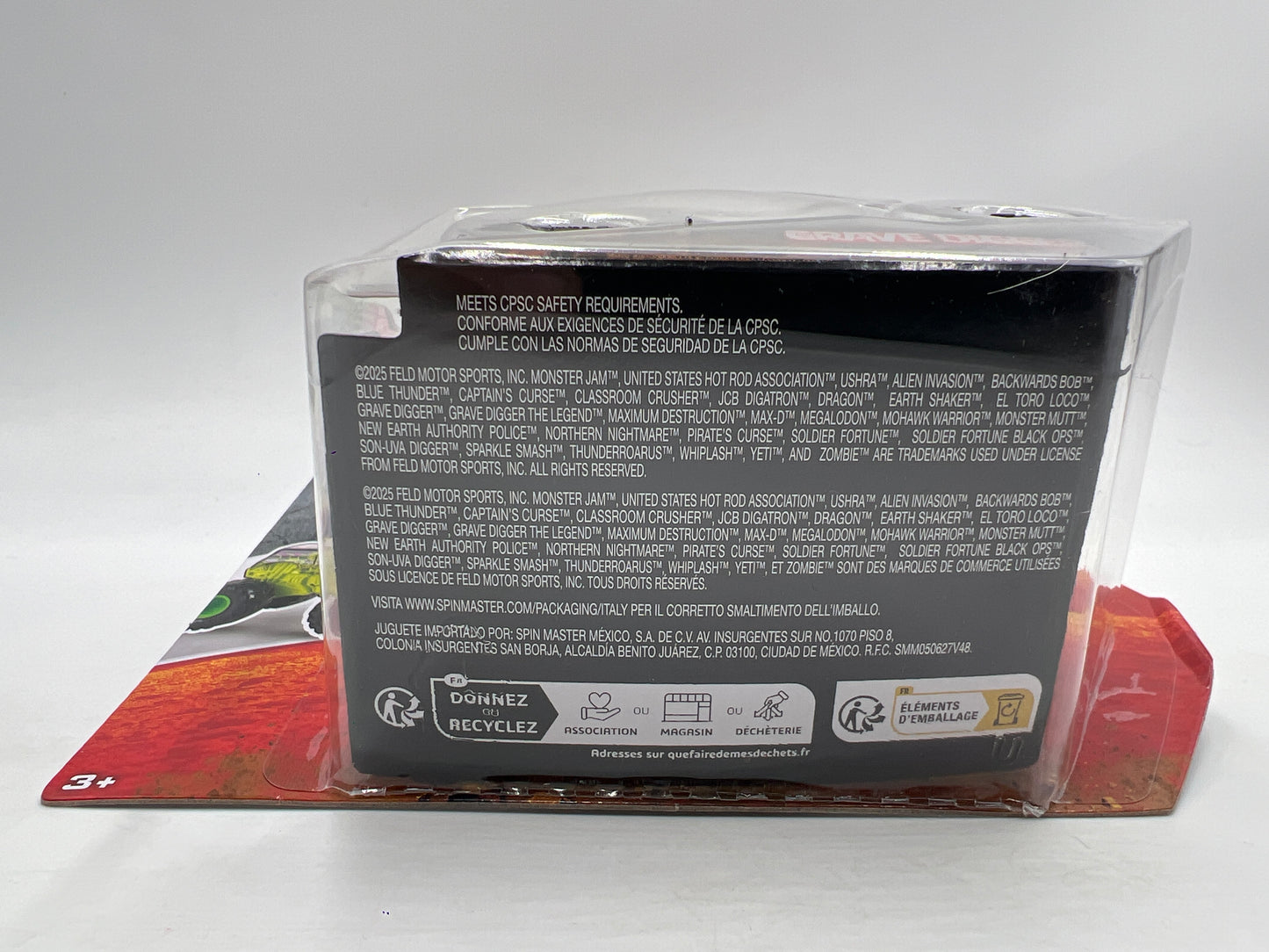 Spin Master Monster Jam Smash & Bash Series 1 Grave Digger 135A