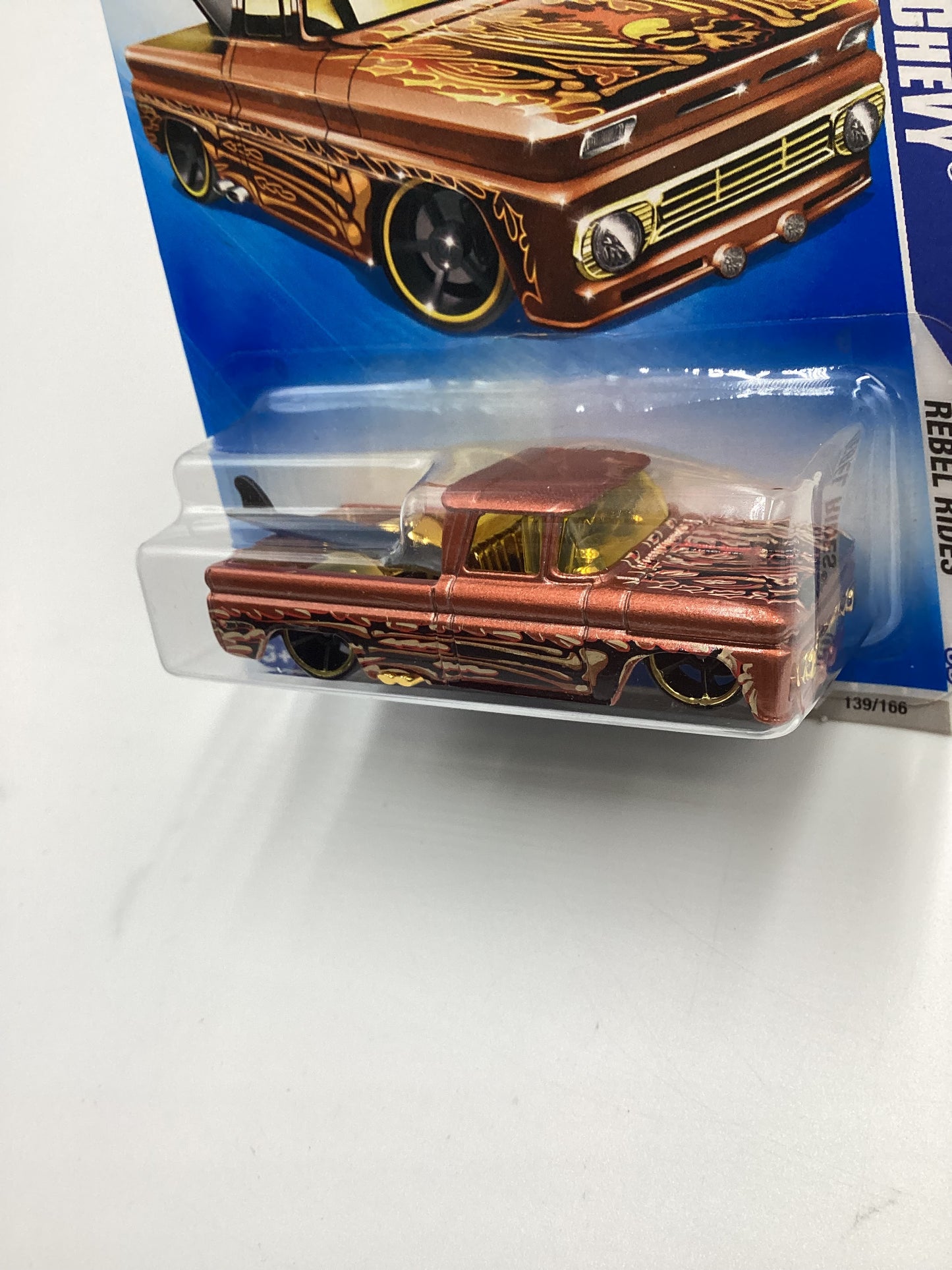 2009 Hot Wheels #139 Custom 62 Chevy Copper Intl. Card (SR)