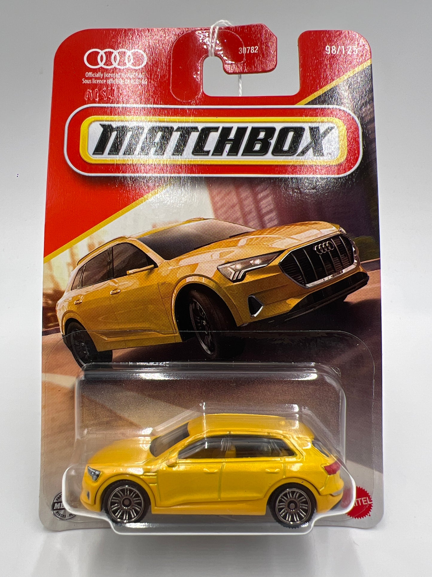 2025 Matchbox #98 Audi E-Tron Yellow 207D