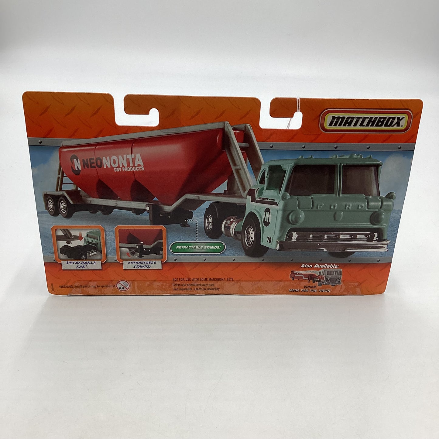 Matchbox Ford C-900 & Dry Bulk Hauler