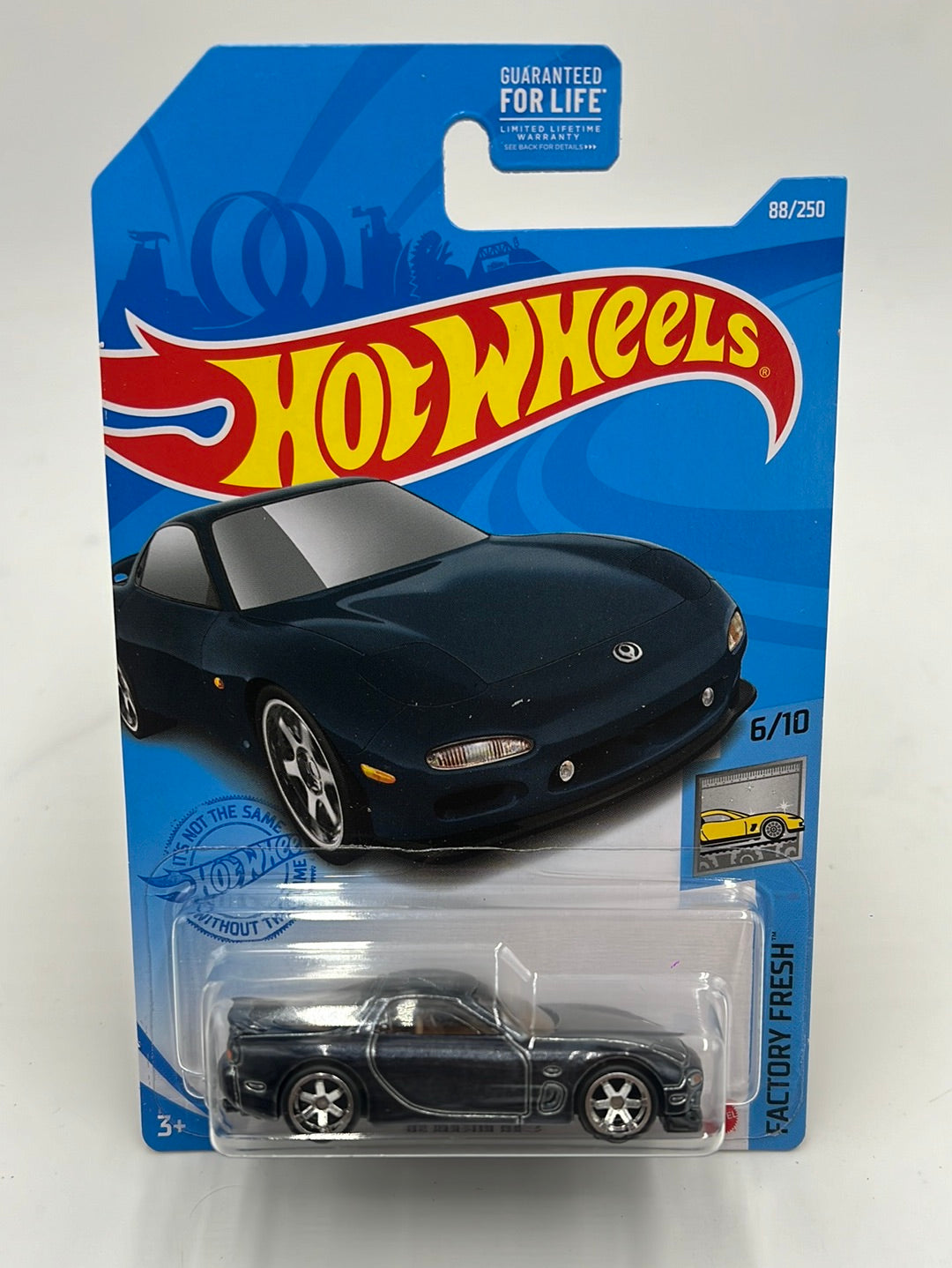 Hot Wheels 2021 Super Treasure Hunt ‘95 Mazda RX7 #88 w/protector