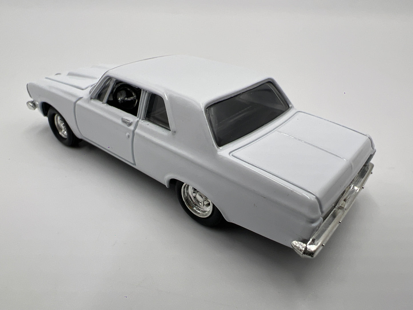 Hot Wheels Collectibles 1/64 Reggies Cars 1963 Plymouth White Loose