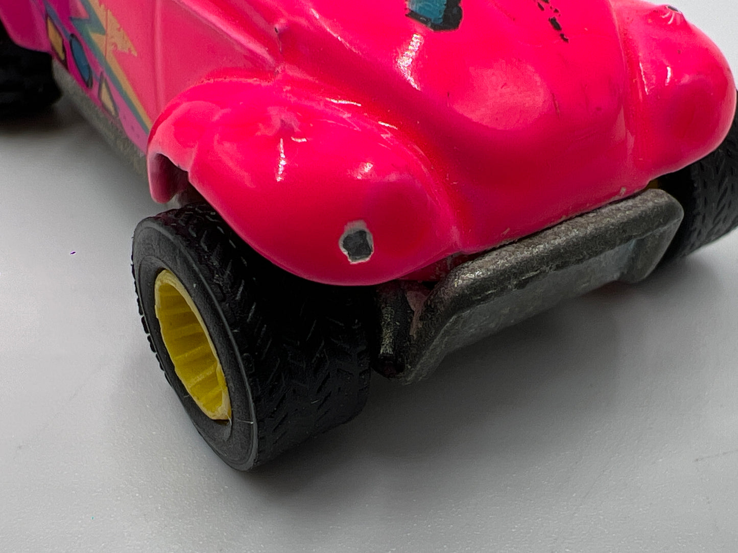Hot Wheels 1/64 California Customs VW Baja Bug Pink W/Real Riders Loose